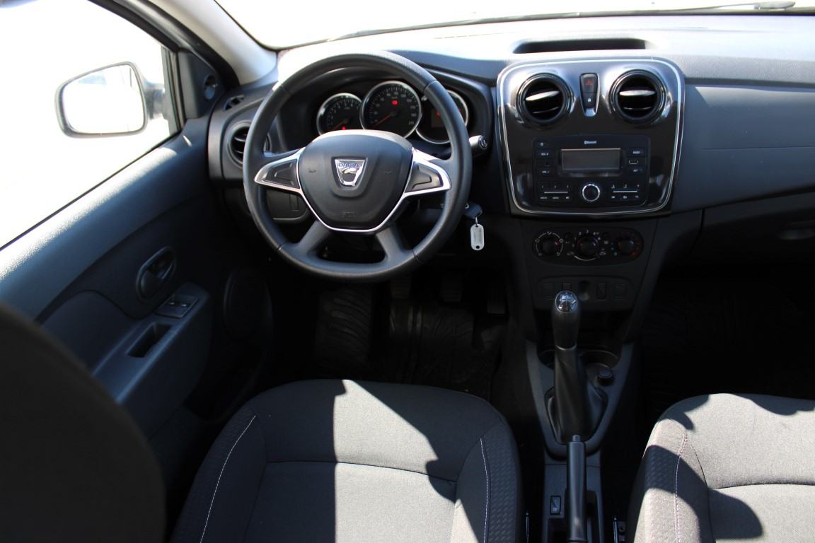 Dacia Logan 1,0 SCe, fotografija 8