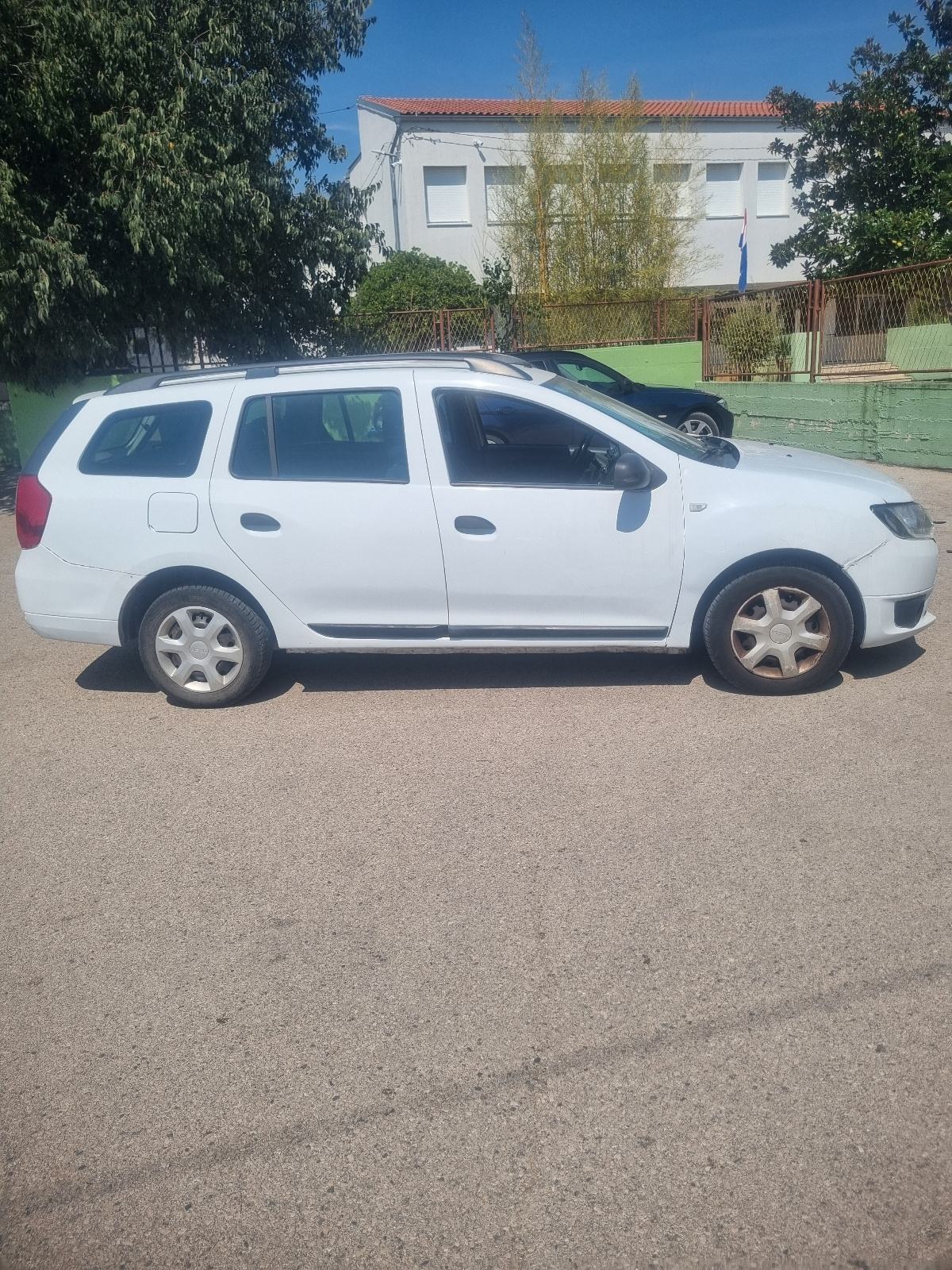 Dacia Logan benzin- plin, 2016, euro 6, fotografija 4