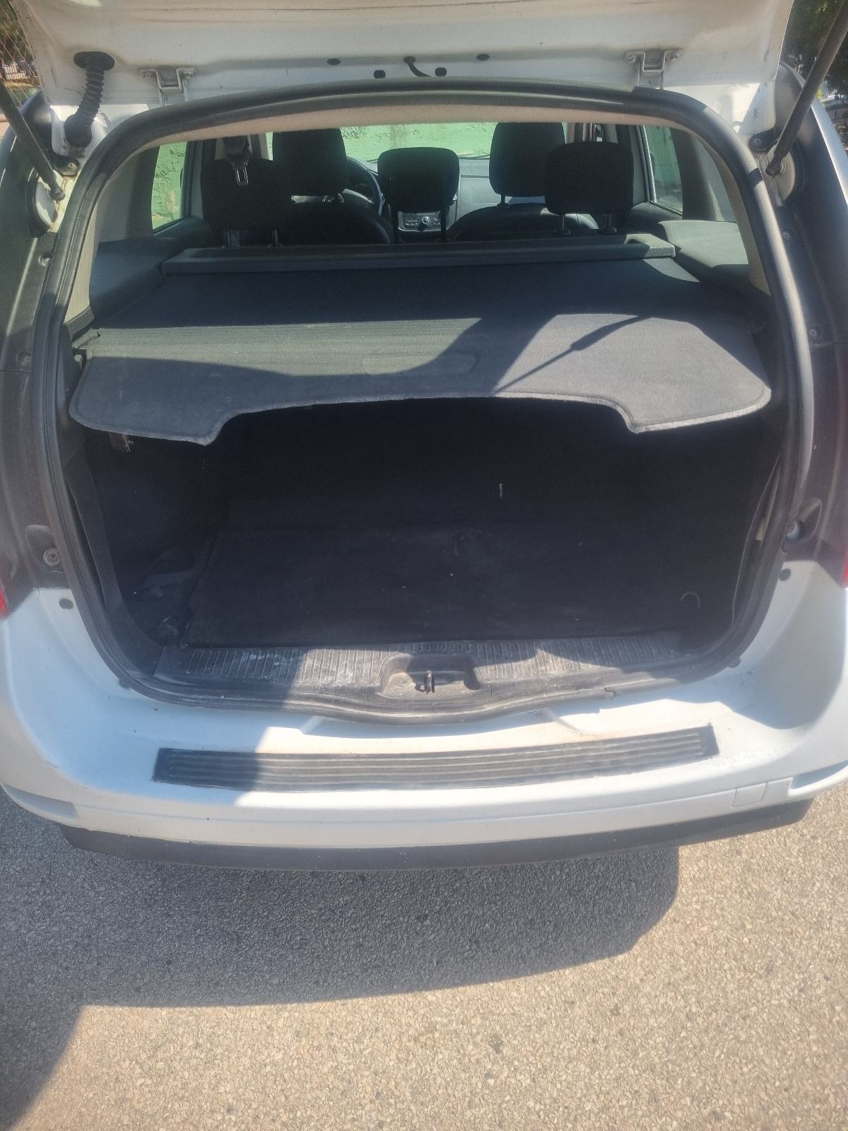 Dacia Logan benzin- plin, 2016, euro 6, fotografija 9
