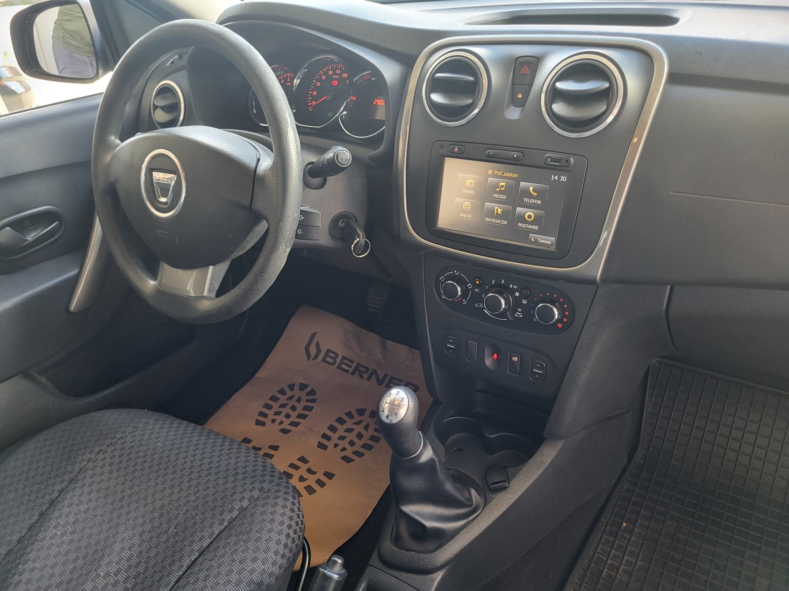 DACIA LOGAN 1.5 DCI MCV KLIMA NAVI EUROKUKA BLUETOOTH REG 07/2027, fotografija 2
