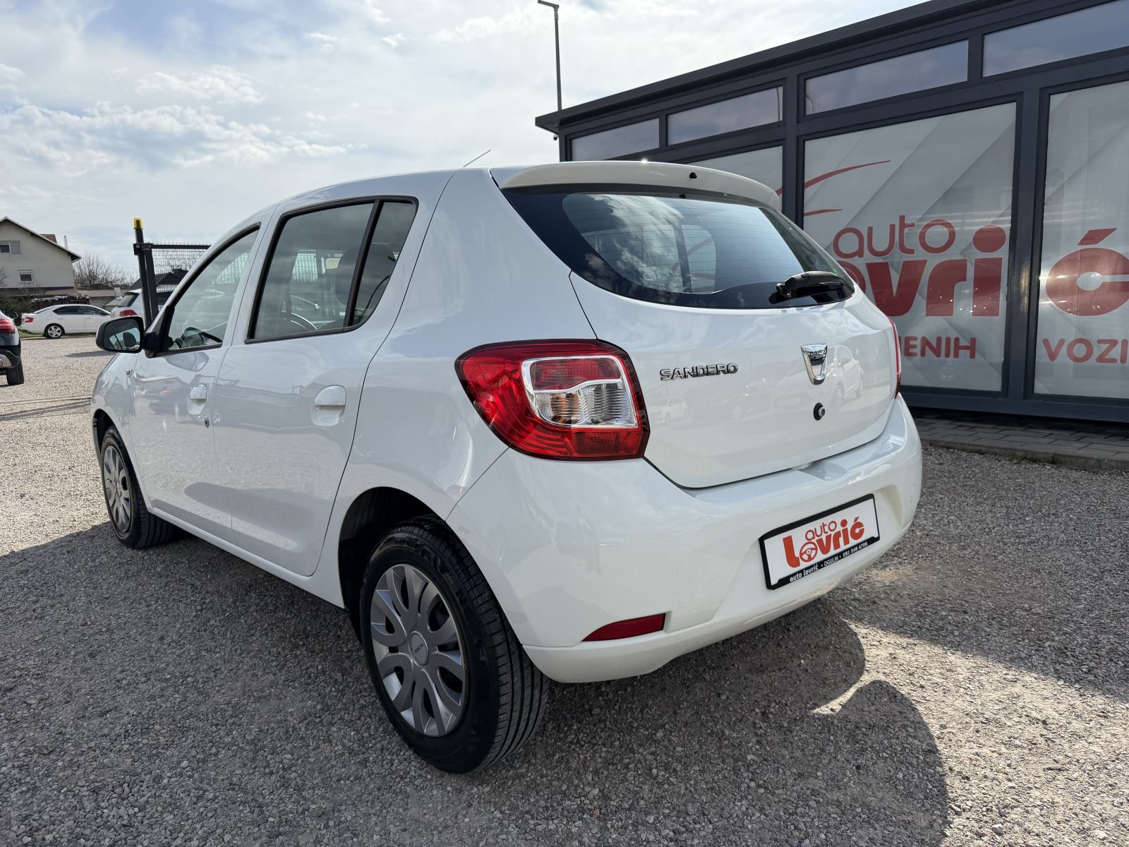Dacia Sandero 0,9 TCe 90 - NAVIGACIJA - GARANCIJA, fotografija 5