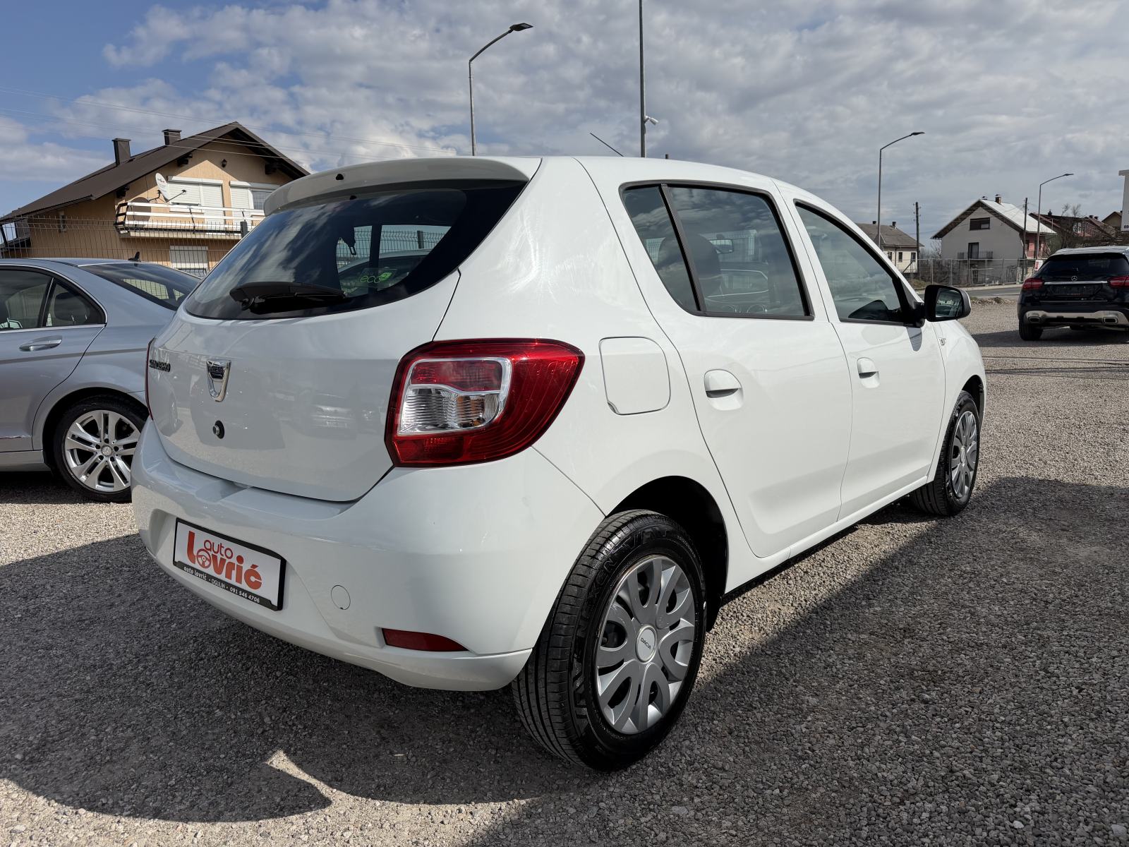 Dacia Sandero 0,9 TCe 90 - NAVIGACIJA - GARANCIJA, fotografija 4