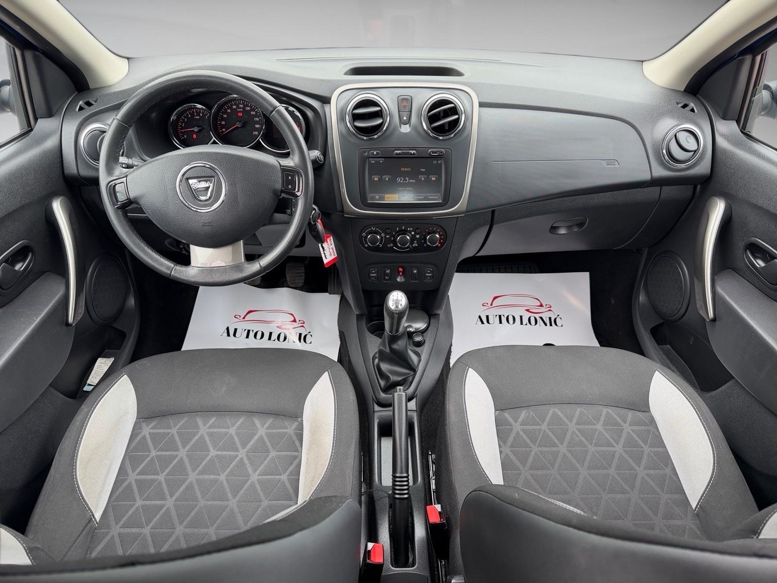 Dacia Sandero 0,9 TCe 90 *Prestige*REG 1G*, fotografija 10