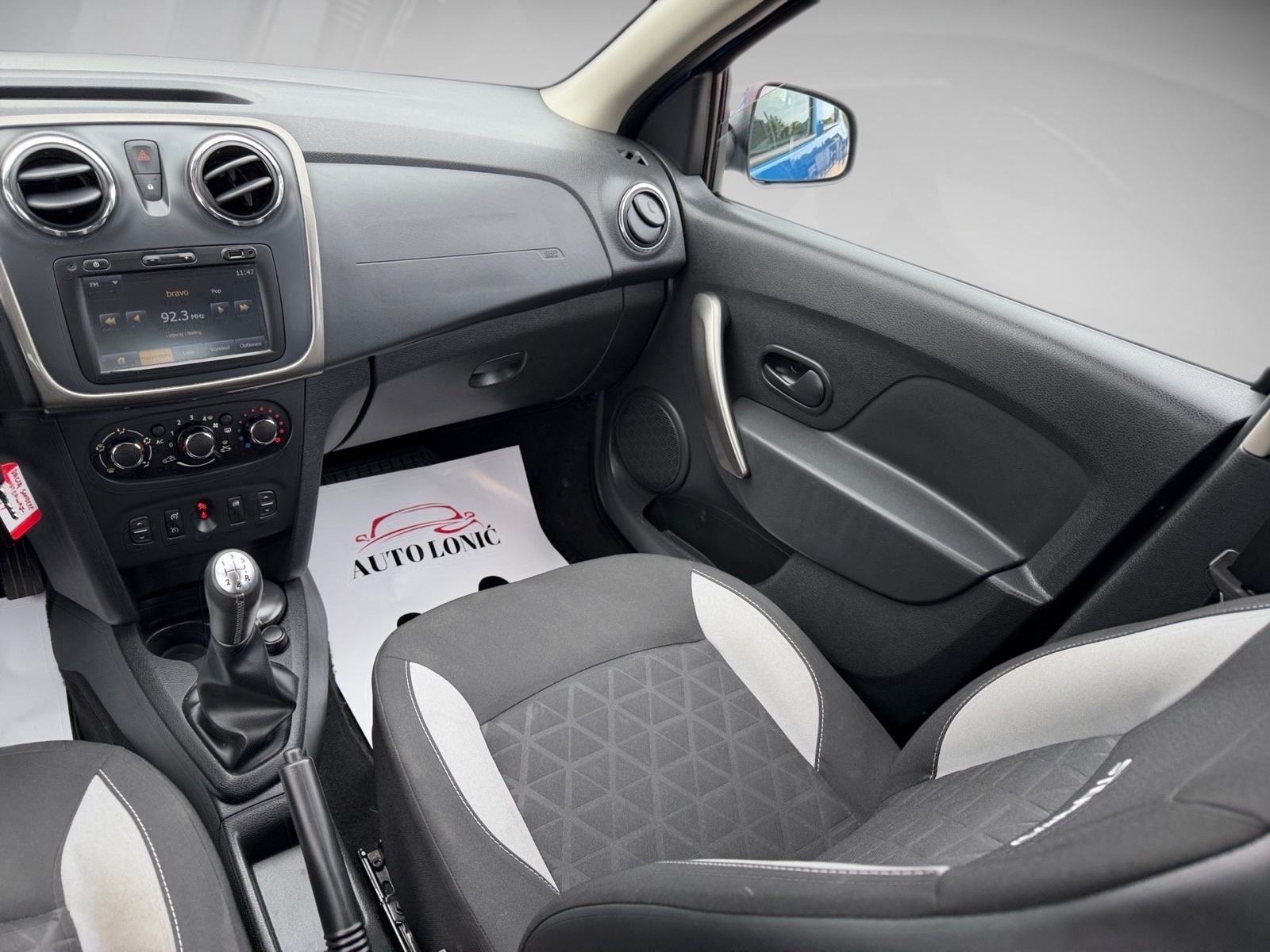 Dacia Sandero 0,9 TCe 90 *Prestige*REG 1G*, fotografija 12