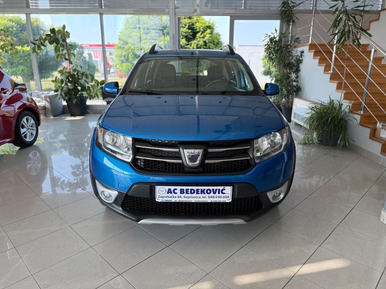 Dacia Sandero 0,9 TCe 90 Prestige PARKIRNI SERVISNA JAMSTVO 1 GOD., pogled izvana - slika 2