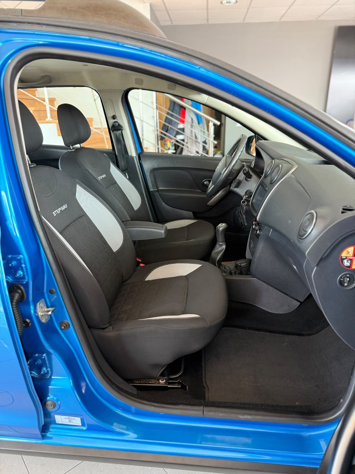 Dacia Sandero 0,9 TCe 90 Prestige PARKIRNI SERVISNA JAMSTVO 1 GOD., fotografija 13