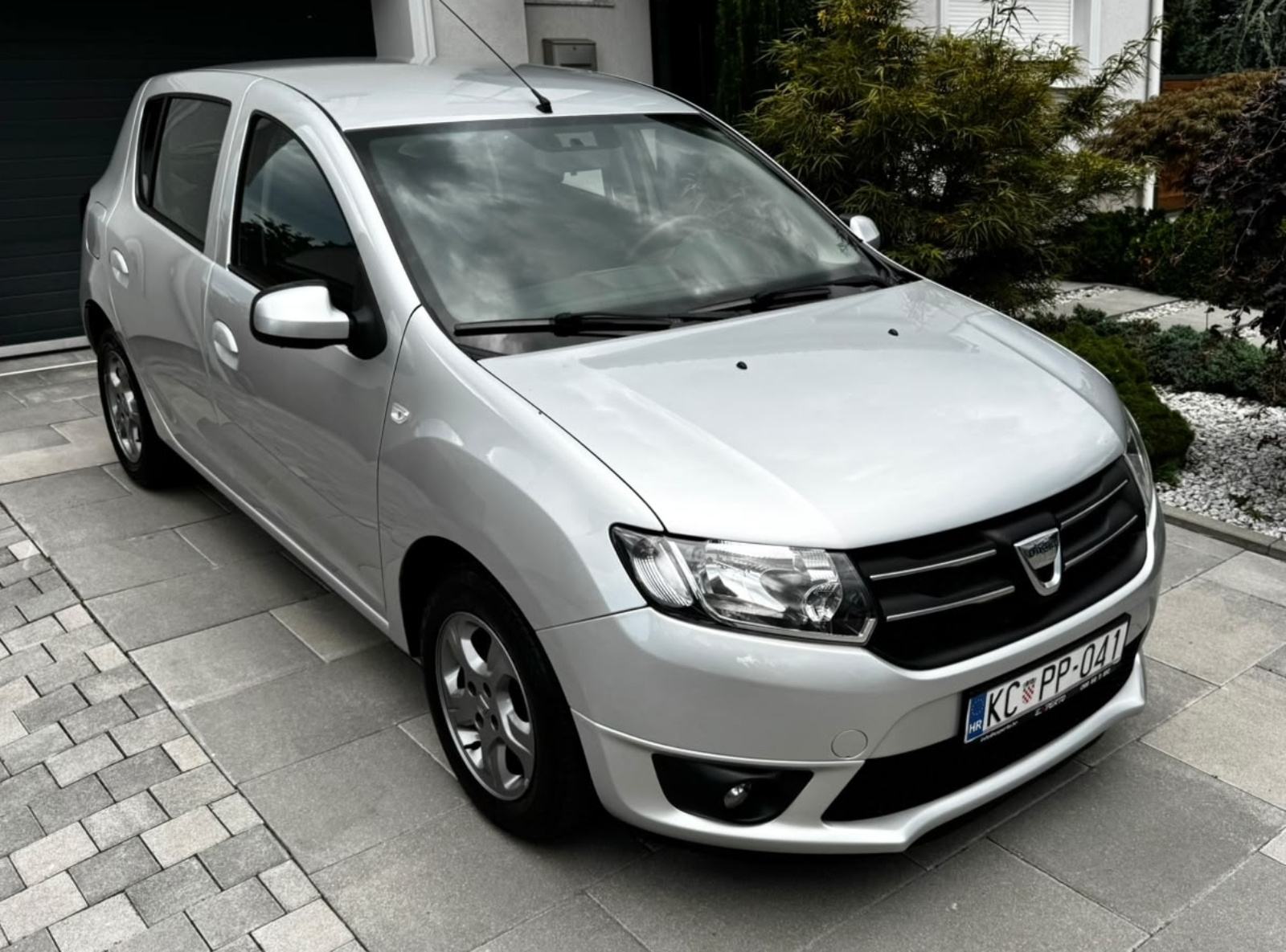 ⭐ Dacia Sandero 0,9 TCe 90 131100 km ⭐