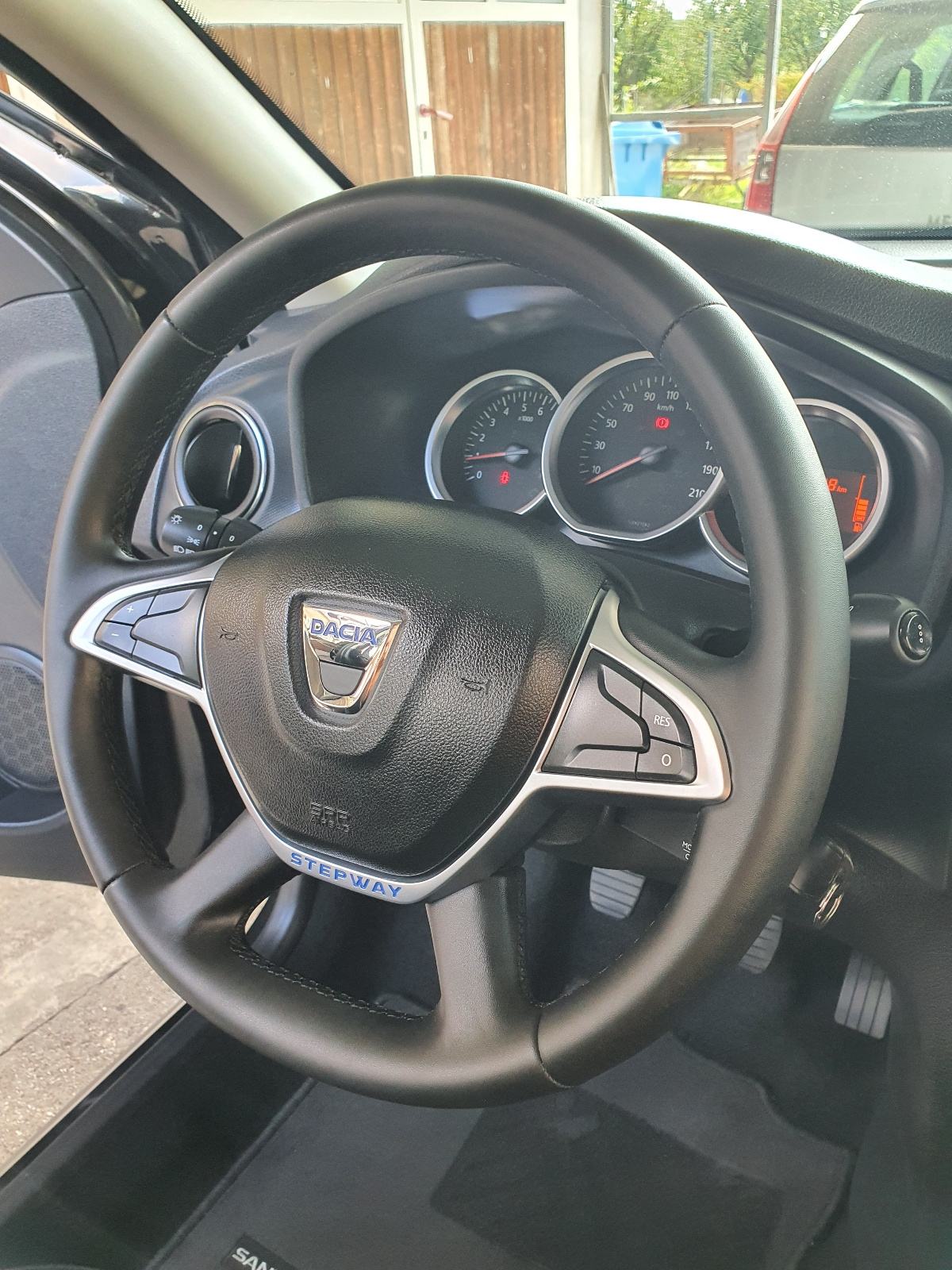 Dacia Sandero 0,9 TCe 90 STEPWAY REG.1.GOD.KAMERA,NAVI,LED.., fotografija 9