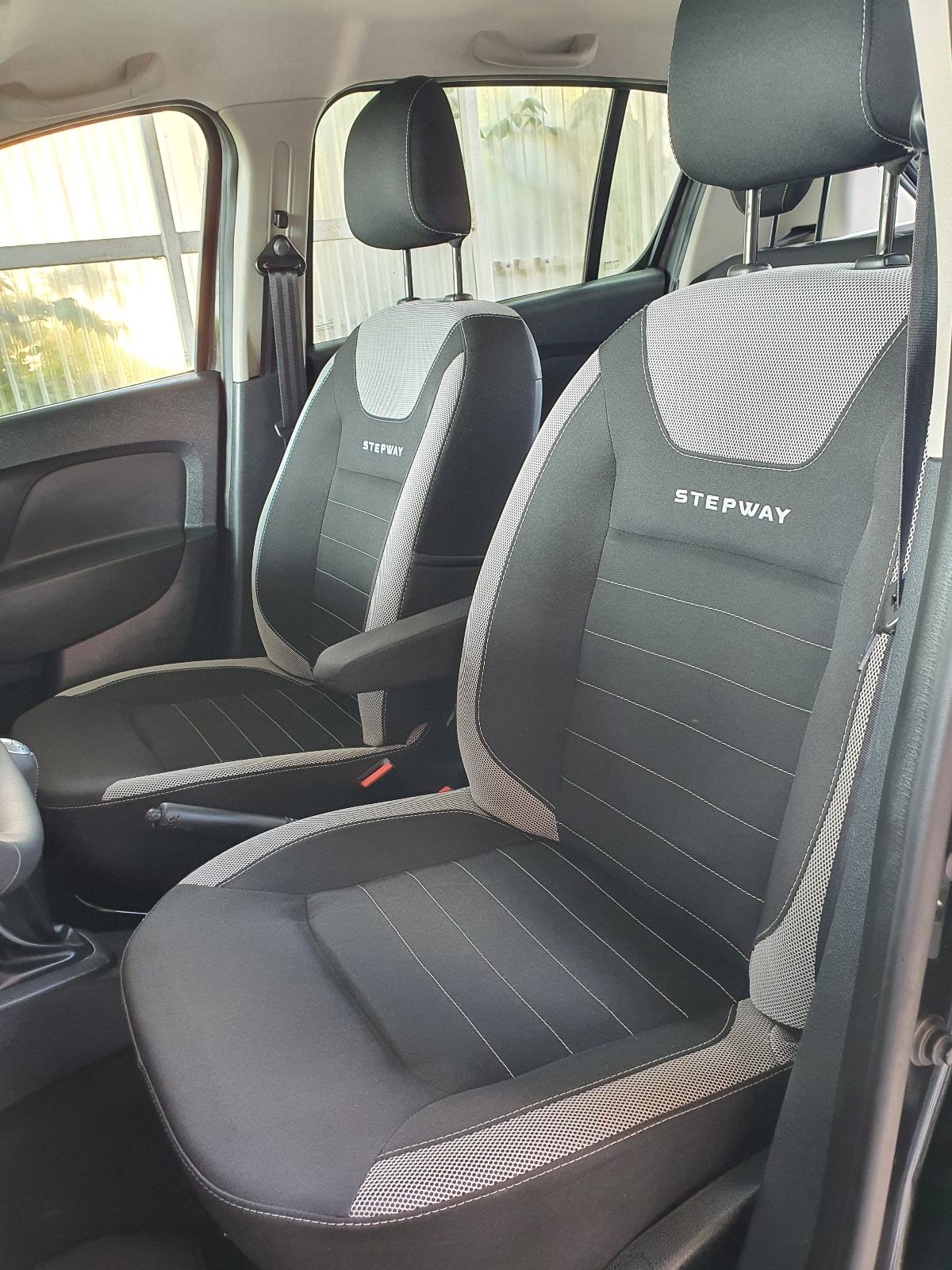 Dacia Sandero 0,9 TCe 90 STEPWAY REG.1.GOD.KAMERA,NAVI,LED.., fotografija 15