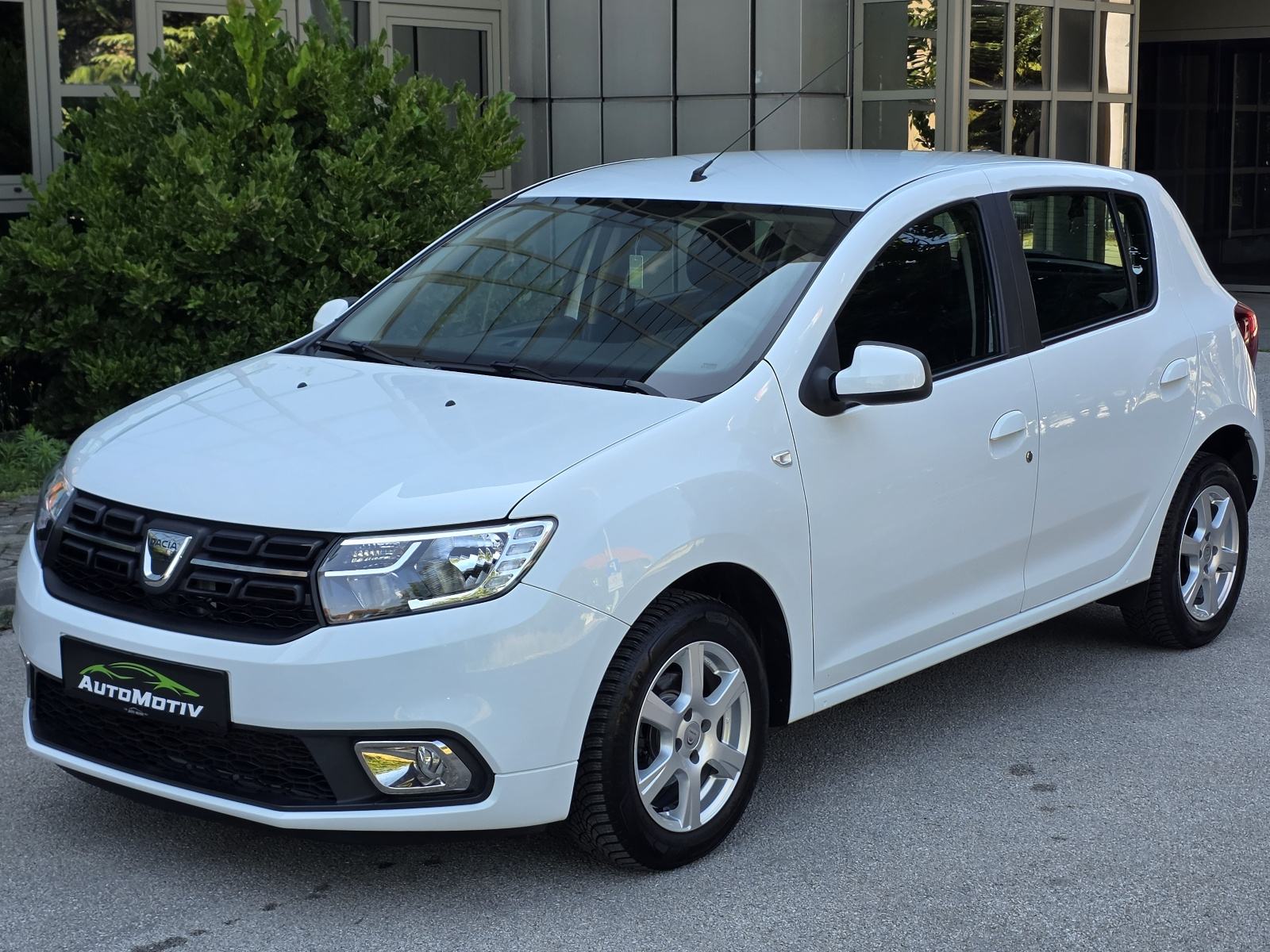 DACIA SANDERO 0.9 TCe - ***SERVISNA KNJIGA+SERVIS - TOP STANJE***, fotografija 3