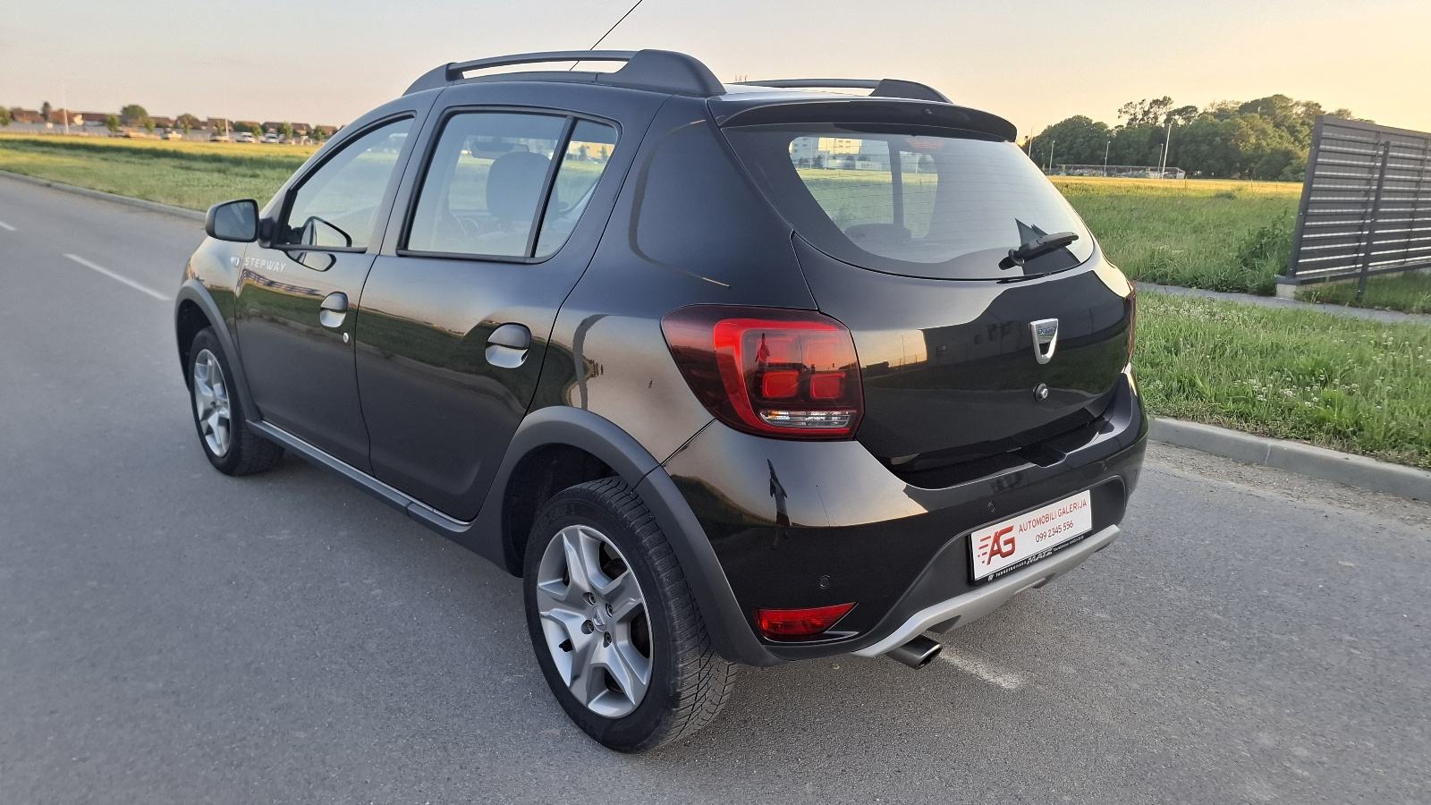 Dacia Sandero 0,9 TCe STEPWAY**TVORNIČKI PLIN**, fotografija 6