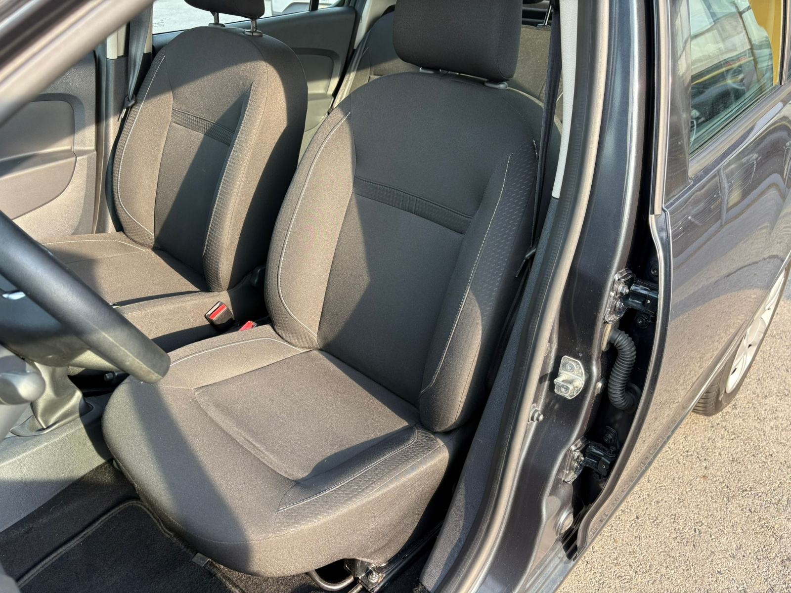 Dacia Sandero 1,0 -2019.god., fotografija 17