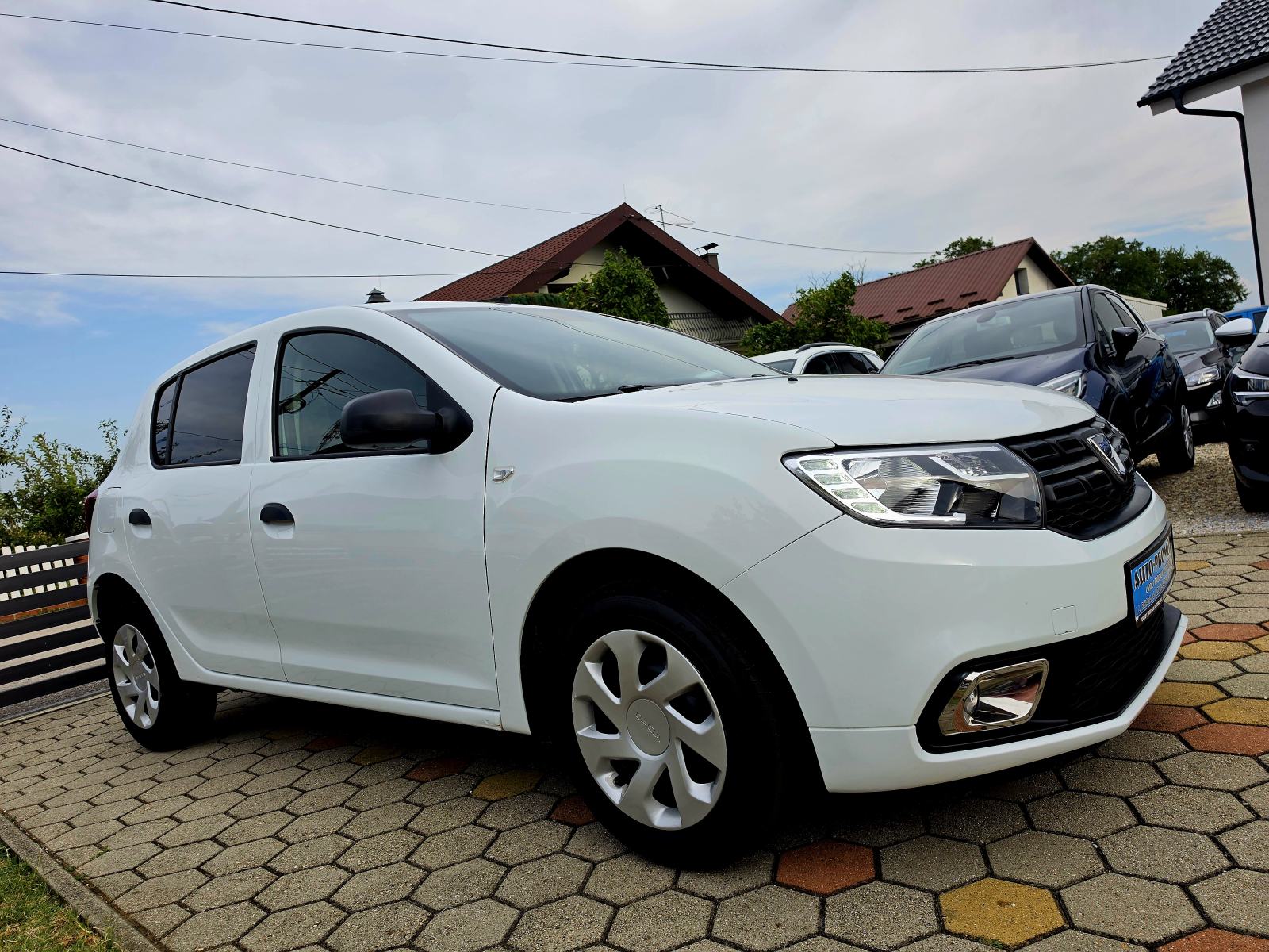 Dacia Sandero 1,0 BENZIN,,ODLIČAN,,SERVISNA,,97030KM, fotografija 4