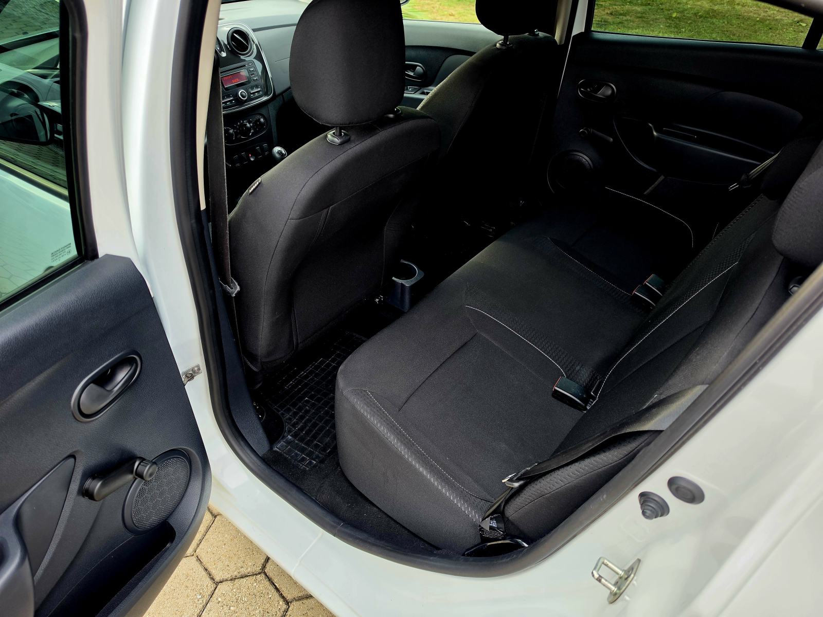 Dacia Sandero 1,0 BENZIN,,ODLIČAN,,SERVISNA,,97030KM, fotografija 11