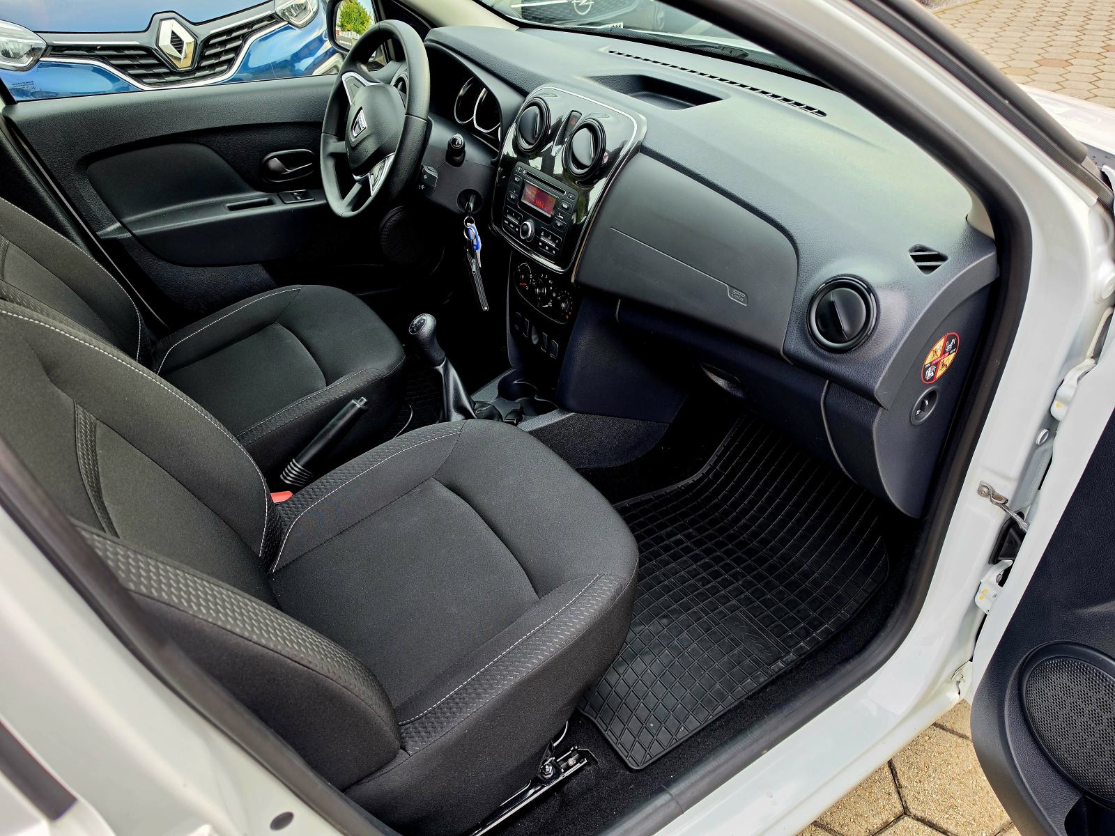Dacia Sandero 1,0 BENZIN,,ODLIČAN,,SERVISNA,,97030KM, fotografija 12
