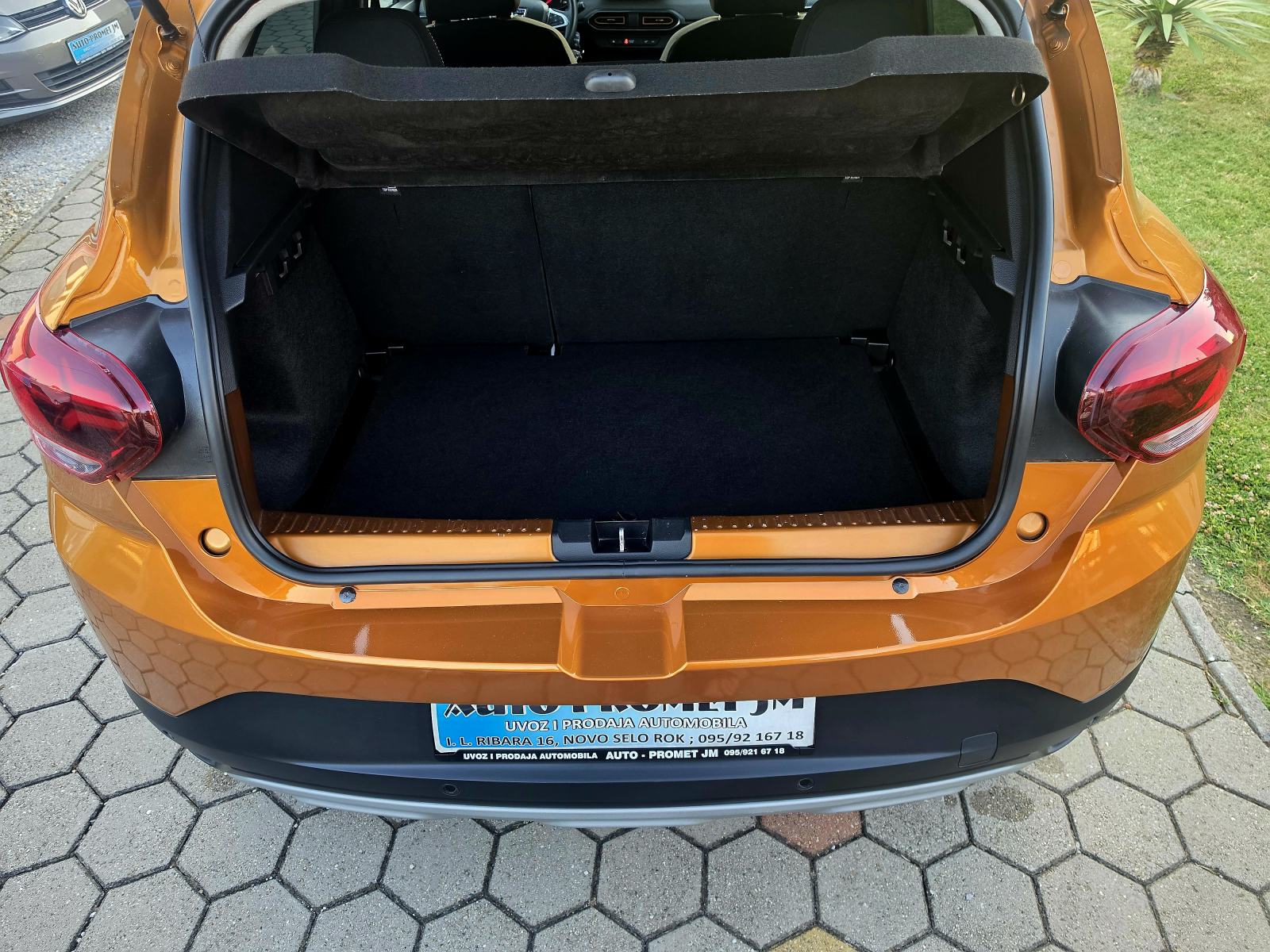 Dacia Sandero 1,0 BENZIN,,STEPWAY,,SERVISNA,,52925KM, fotografija 18