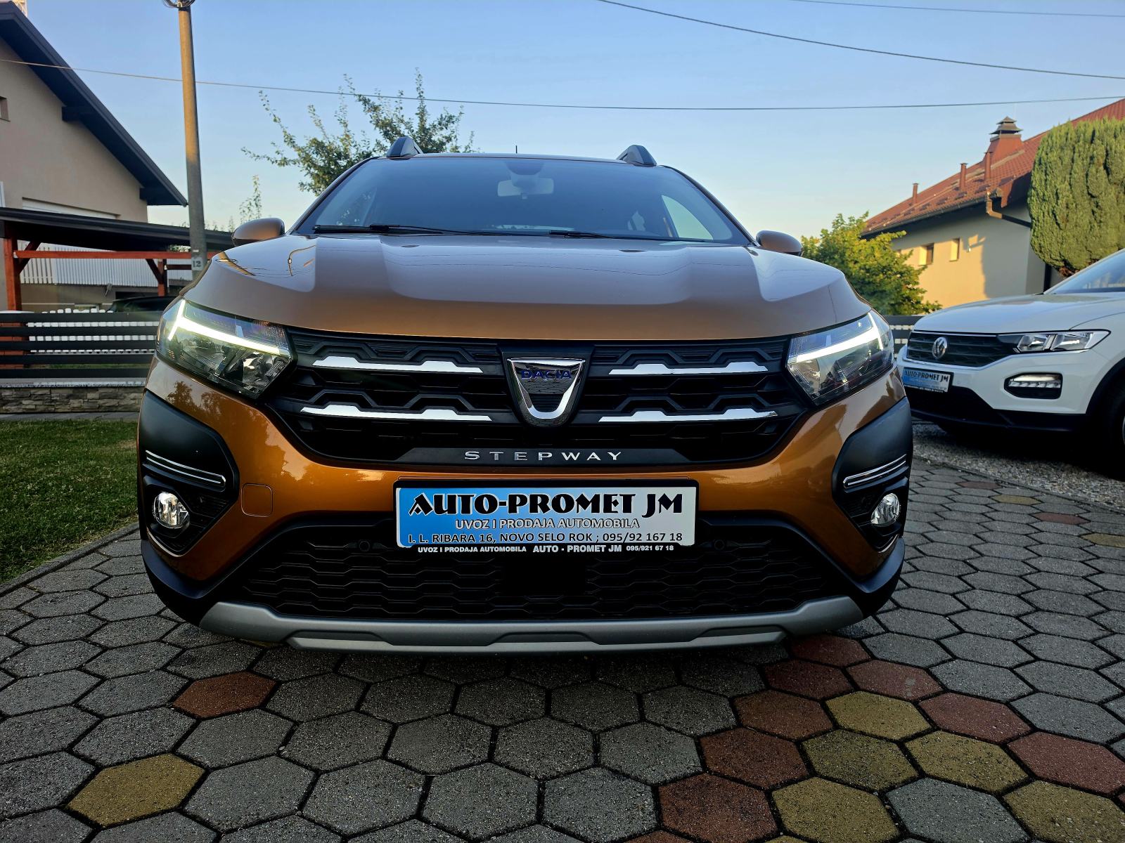 Dacia Sandero 1,0 BENZIN,,STEPWAY,,SERVISNA,,52925KM, fotografija 8
