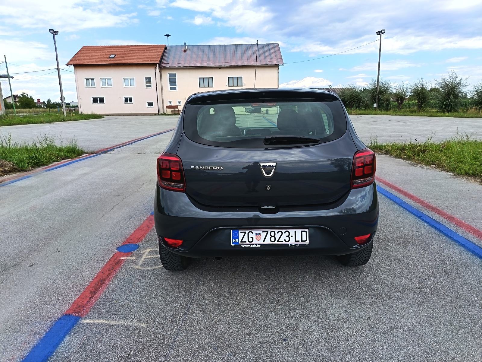 Dacia Sandero 1,0 Eco-G benzin+plin 86 tkm servisna reg3/2027, fotografija 4