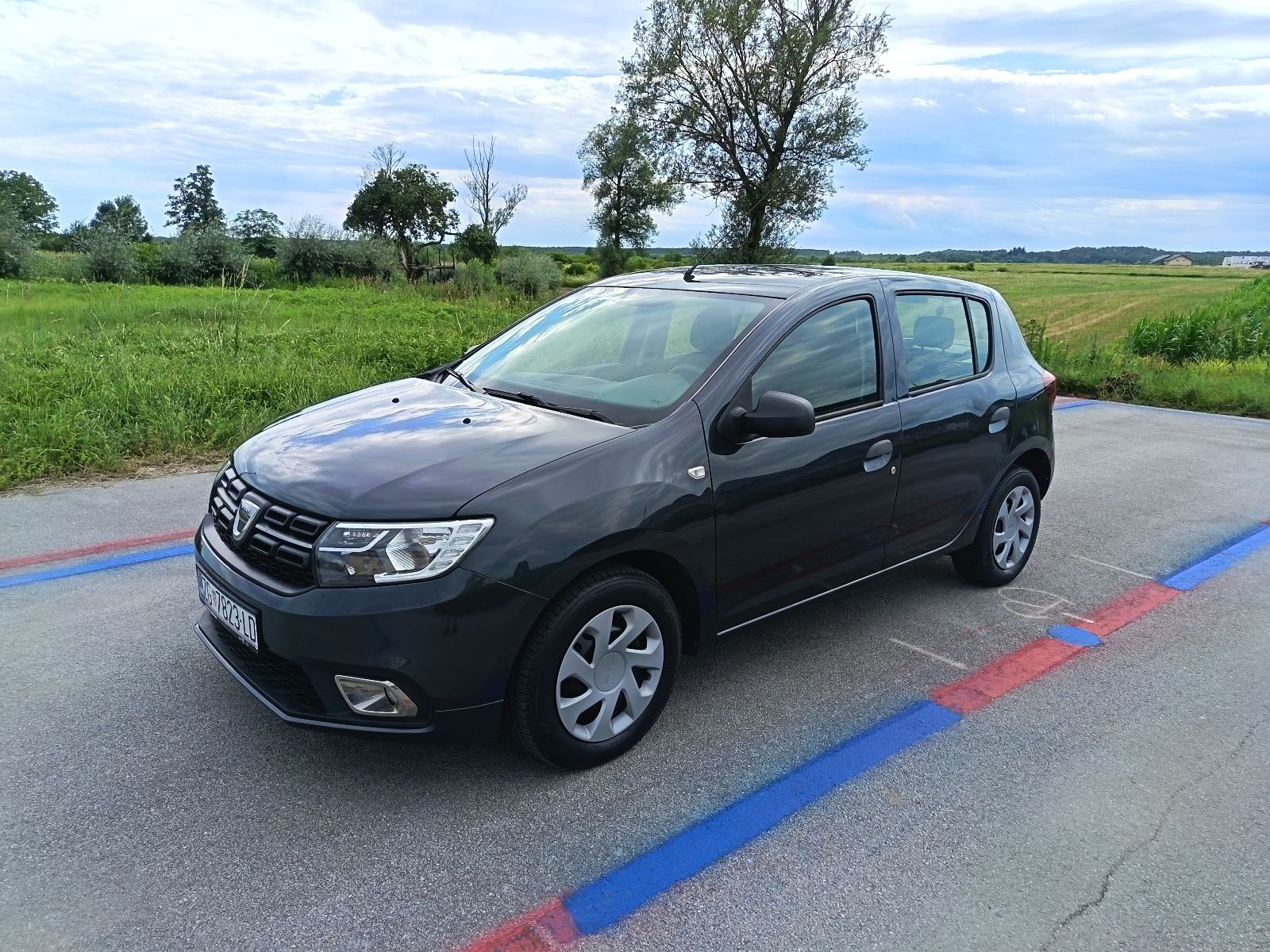 Dacia Sandero 1,0 Eco-G benzin+plin 86 tkm servisna reg3/2027, fotografija 7