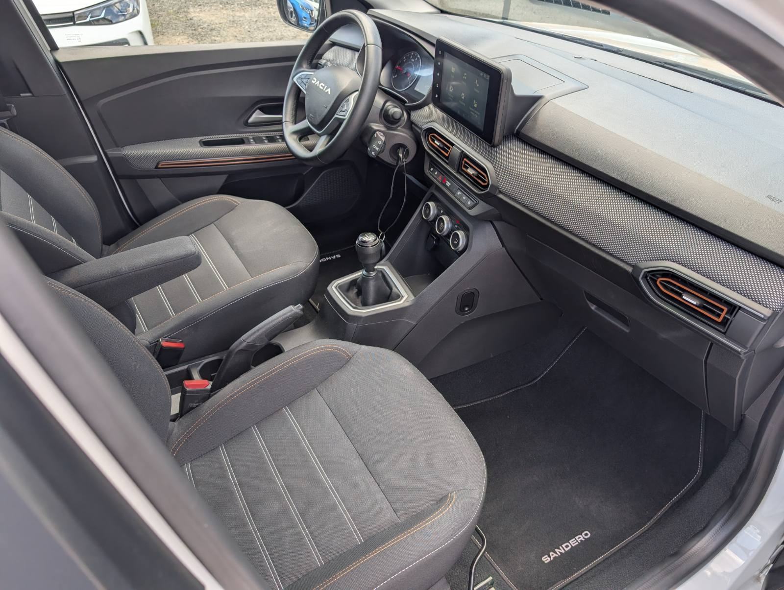 Dacia Sandero 1,0 Eco-G, fotografija 8