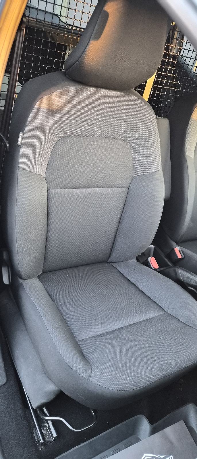 Dacia Sandero 1,0 Eco-G Lpg N1 Hr vozilo Kao Novo, fotografija 12
