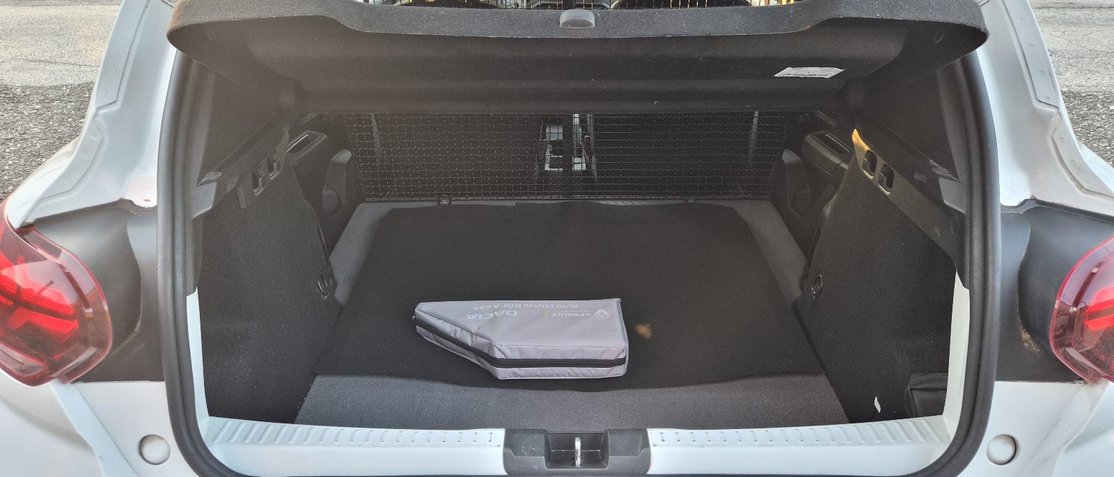 Dacia Sandero 1,0 Eco-G Lpg N1 Hr vozilo Kao Novo, fotografija 15