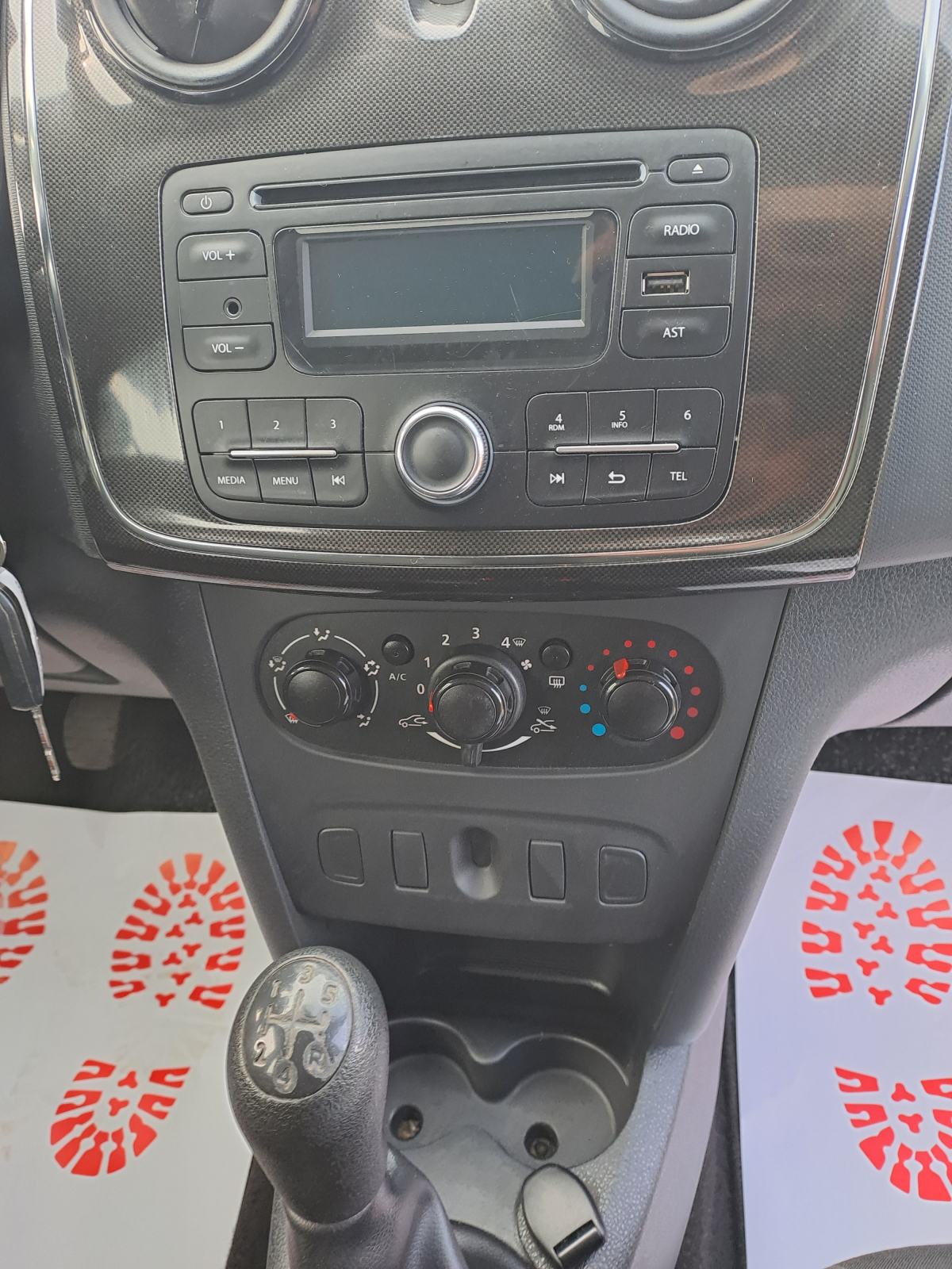 Dacia Sandero 1,0 SCe-2018gd.md.-KLIMA-99tkm,servo,alu,elek.pakKARTICE, fotografija 11