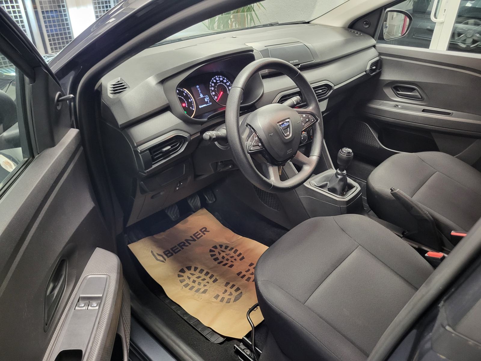 DACIA SANDERO 1.0 SCe KLIMA TEMPOMAT BLUETOOTH START STOP EL.PAKET, fotografija 20