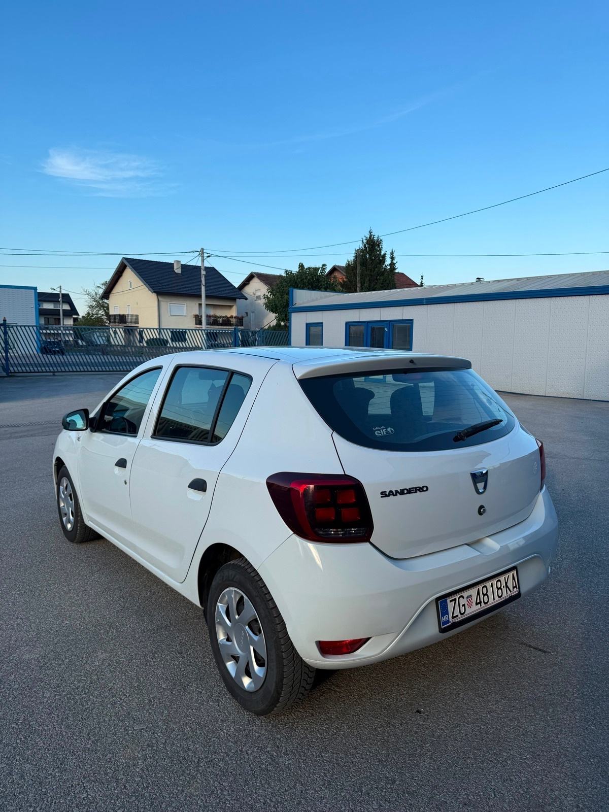 Dacia Sandero 1,0 benzin NIJE UVOZ 4999€ 147tkm, fotografija 5