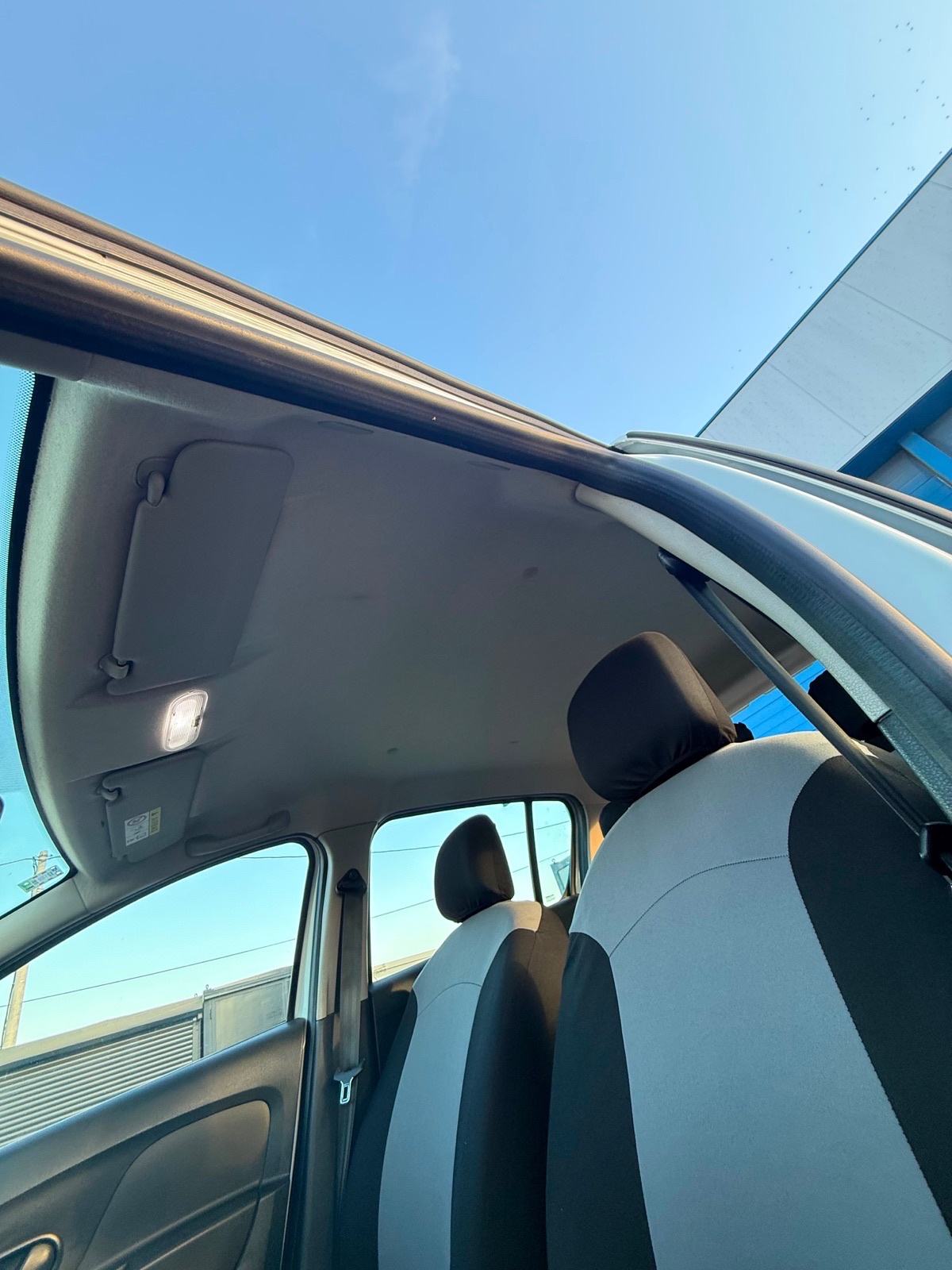 Dacia Sandero 1,0 benzin NIJE UVOZ 4999€ 147tkm, fotografija 14
