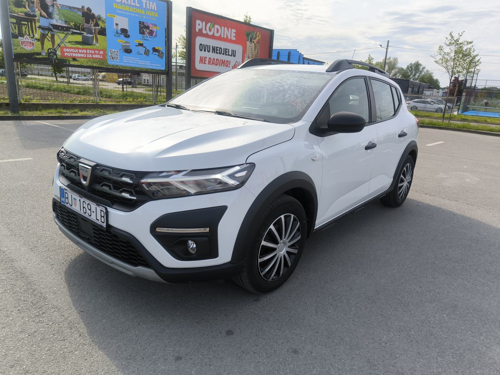 DACIA SANDERO STEPWAY 1.0 tce SAMO 69TIS KM HR AUTO, pogled izvana - slika 1