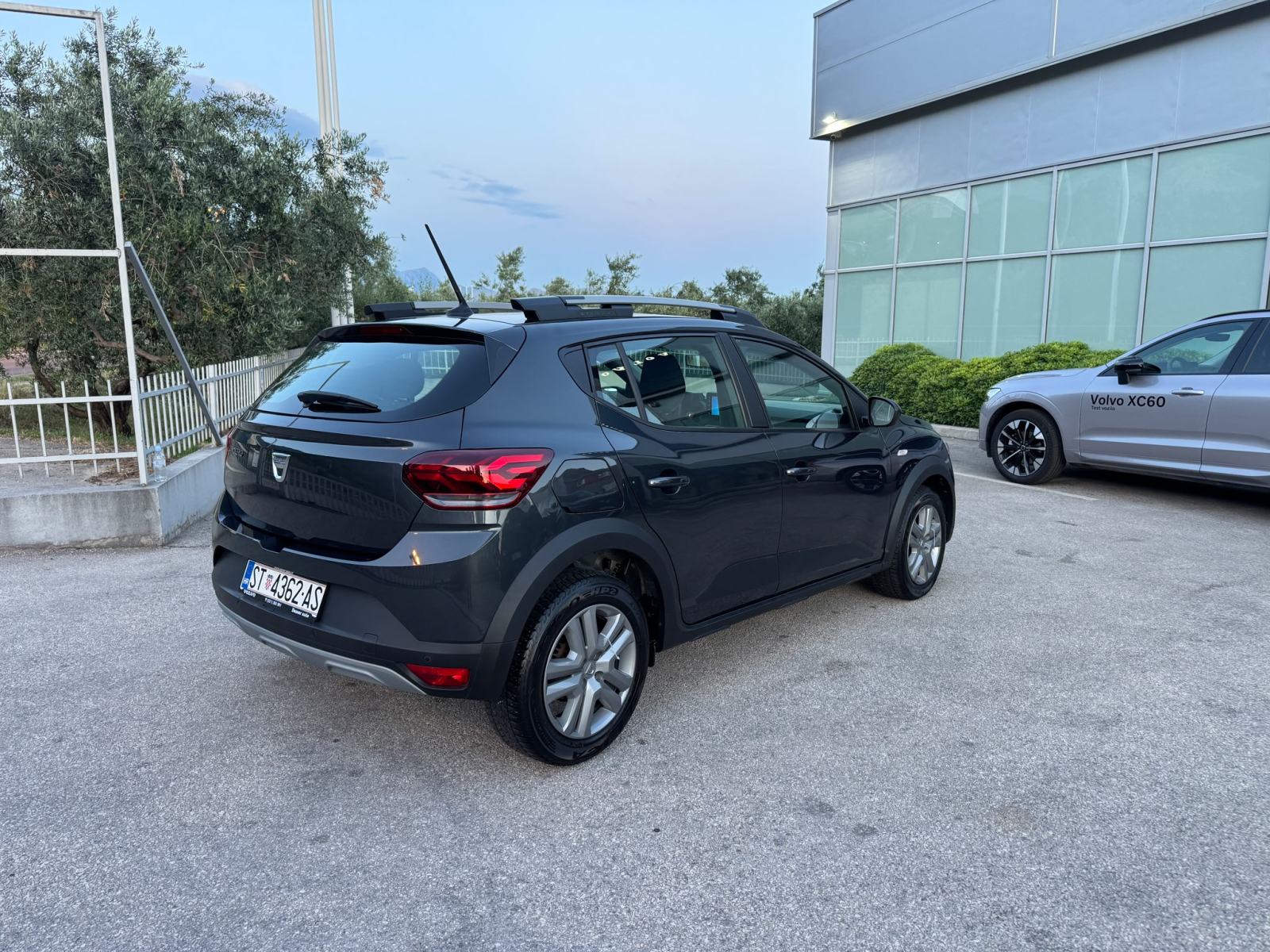 Dacia Sandero 1,0 tce Stepway Comfort, fotografija 2