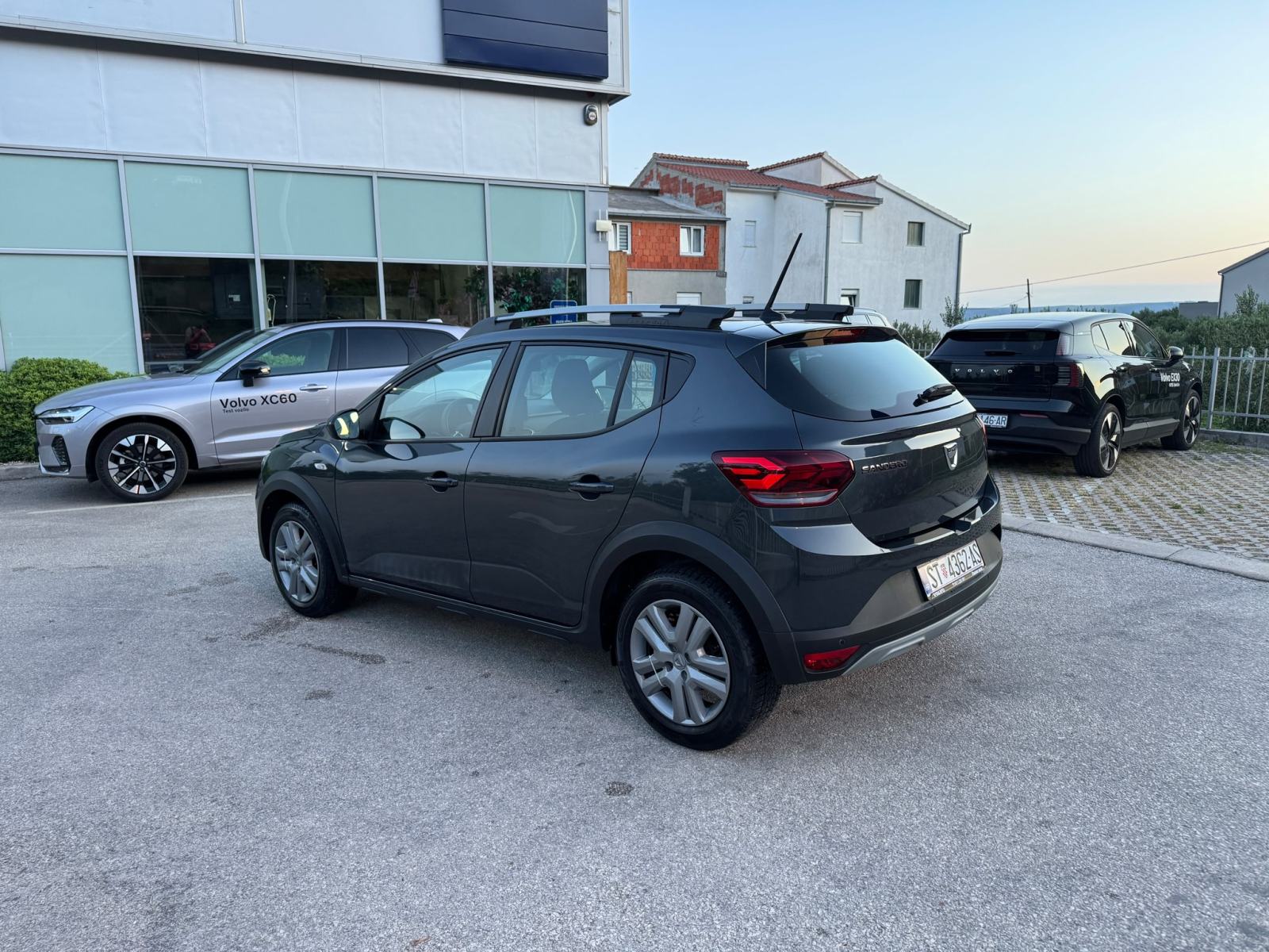 Dacia Sandero 1,0 tce Stepway Comfort, fotografija 3