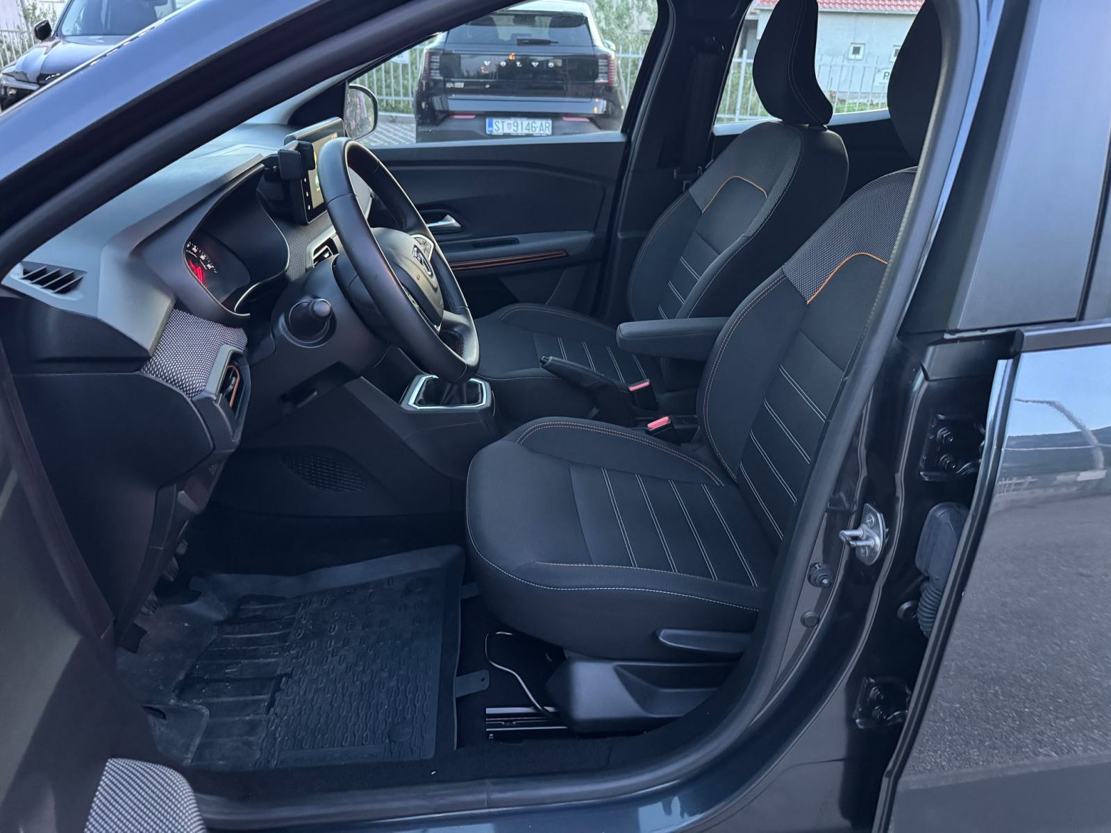 Dacia Sandero 1,0 tce Stepway Comfort, fotografija 5