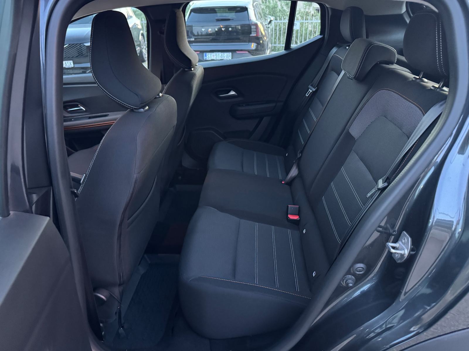 Dacia Sandero 1,0 tce Stepway Comfort, fotografija 6