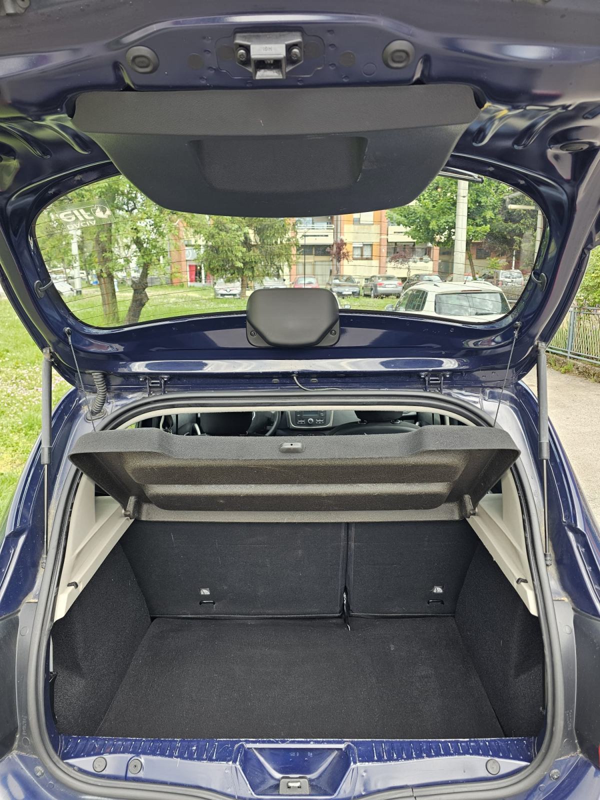 Dacia Sandero 1,2 16V *KLIMA*, fotografija 8