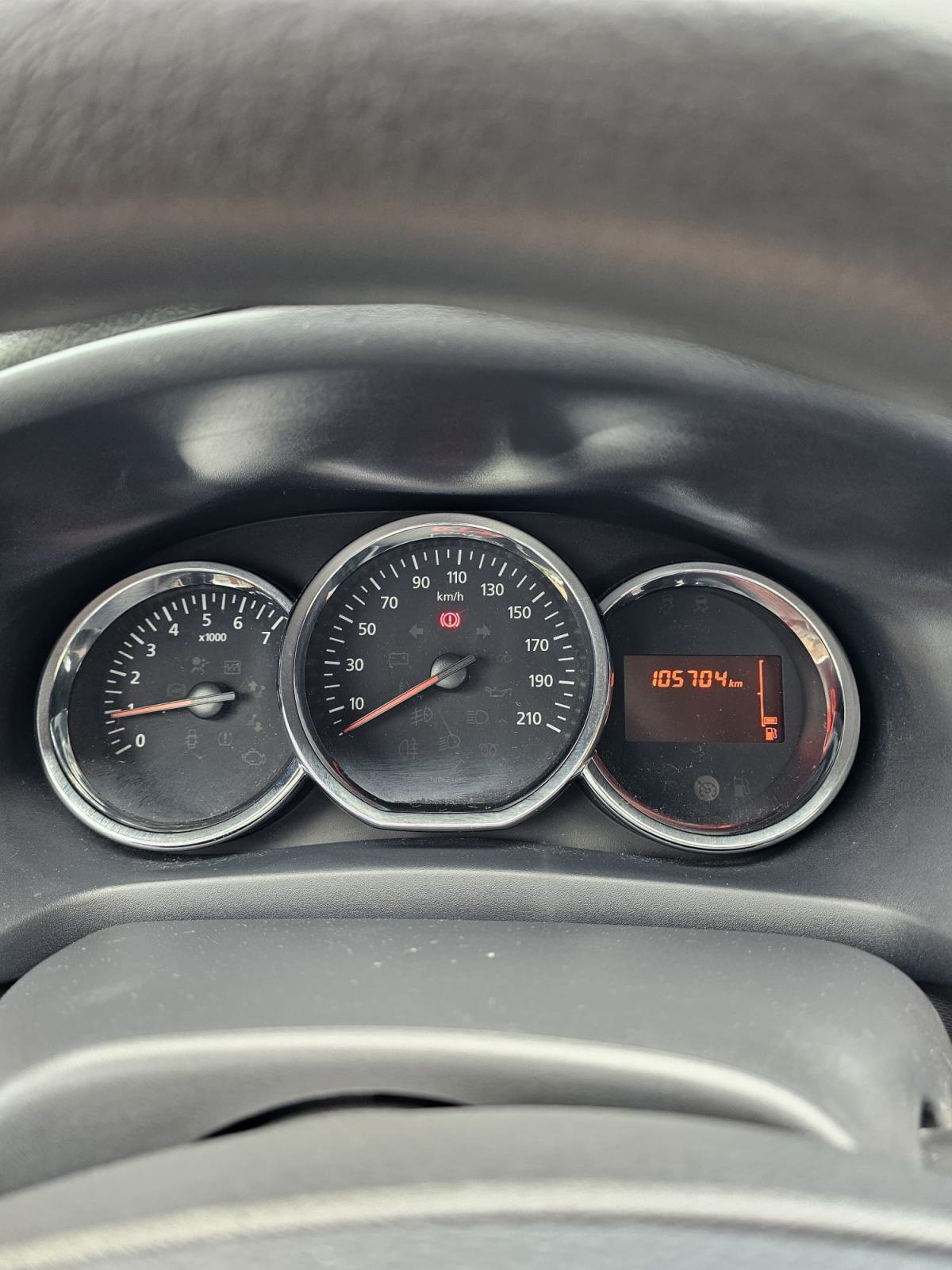 Dacia Sandero 1,2 16V *KLIMA*, fotografija 11