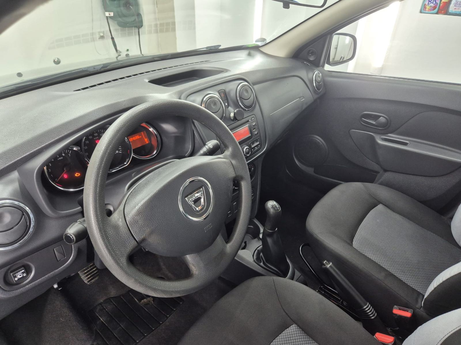Dacia Sandero 1,2 16V - EURO 6 - PLIN - KLIMA - MALO KM - REG. DO 2/27, fotografija 12