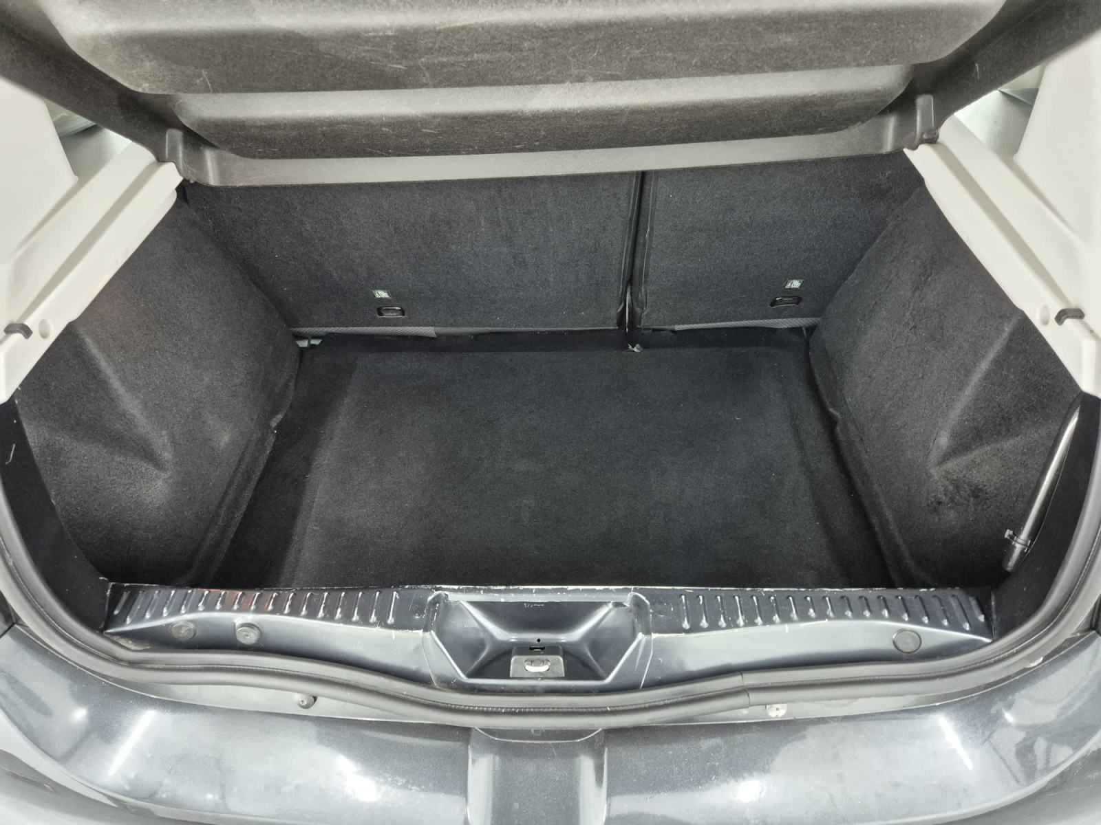 Dacia Sandero 1,2 16V - EURO 6 - PLIN - KLIMA - MALO KM - REG. DO 2/27, fotografija 13