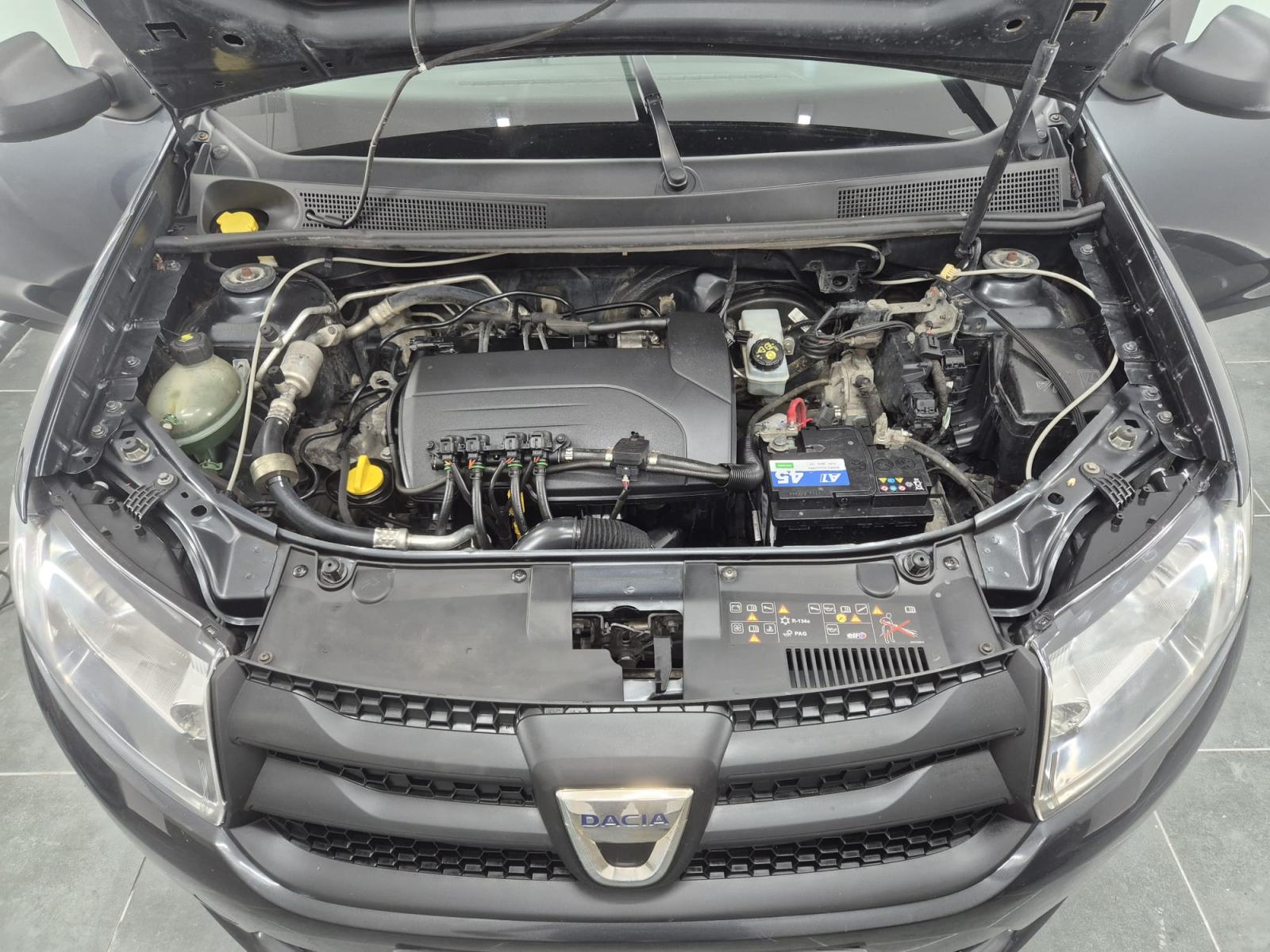 Dacia Sandero 1,2 16V - EURO 6 - PLIN - KLIMA - MALO KM - REG. DO 2/27, fotografija 15