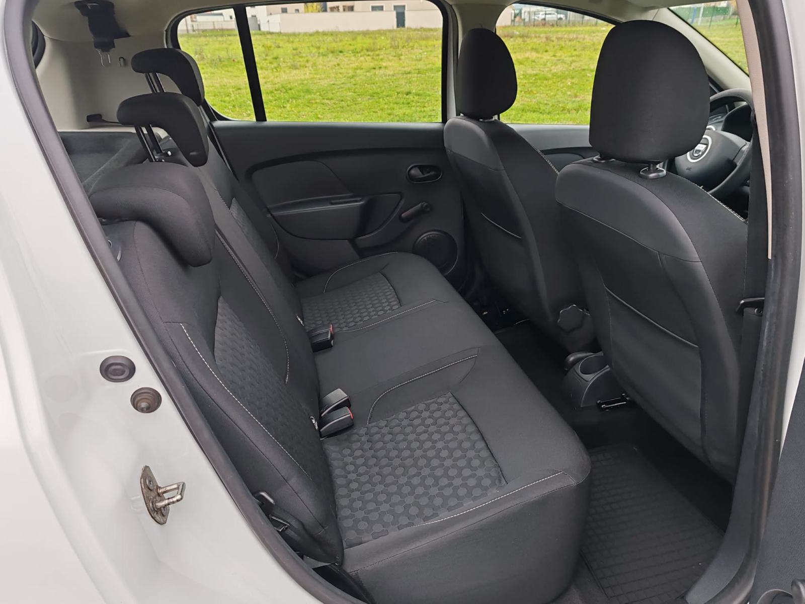 Dacia Sandero 1,2 , 2016 GODINA, 139000, KARTICE 24/36 RATA, fotografija 9