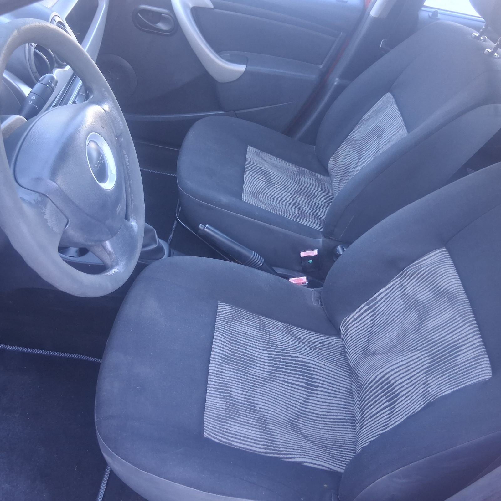 DACIA SANDERO 1.4 - PRVI VLASNIK, SAMO 99.500km, REG. CILU GODINU, fotografija 6