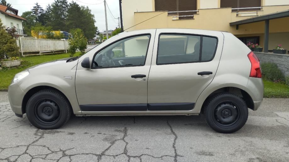 Dacia Sandero 1,4, fotografija 7
