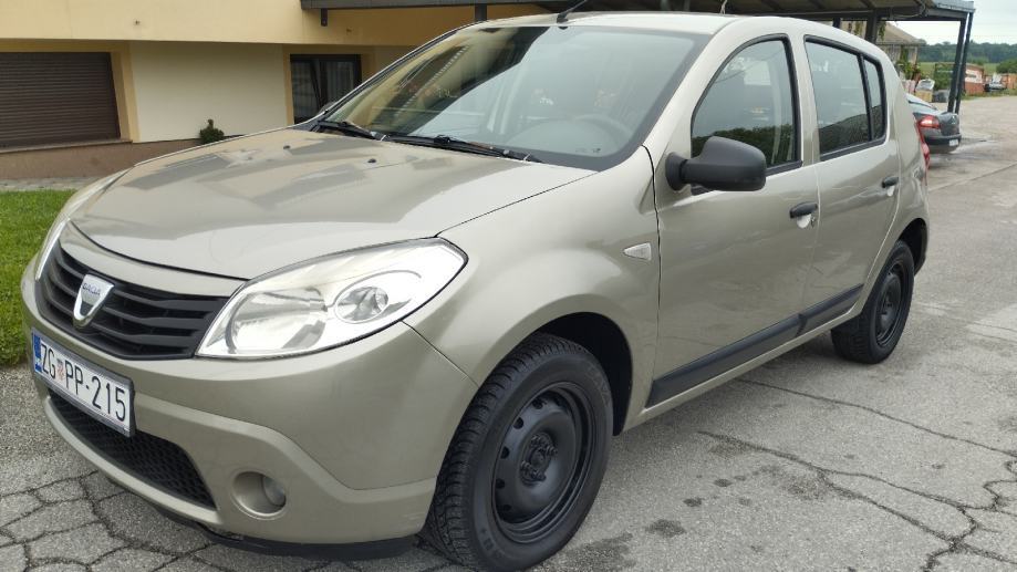 Dacia Sandero 1,4, fotografija 3