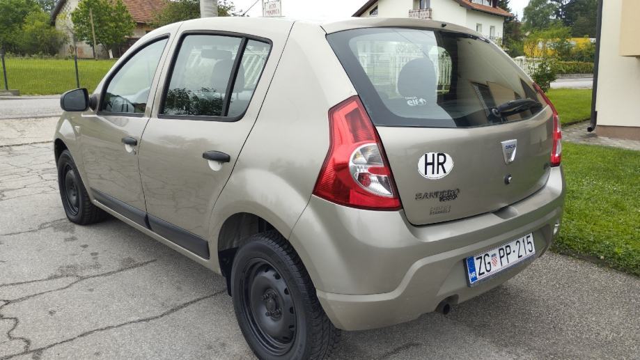 Dacia Sandero 1,4, fotografija 8
