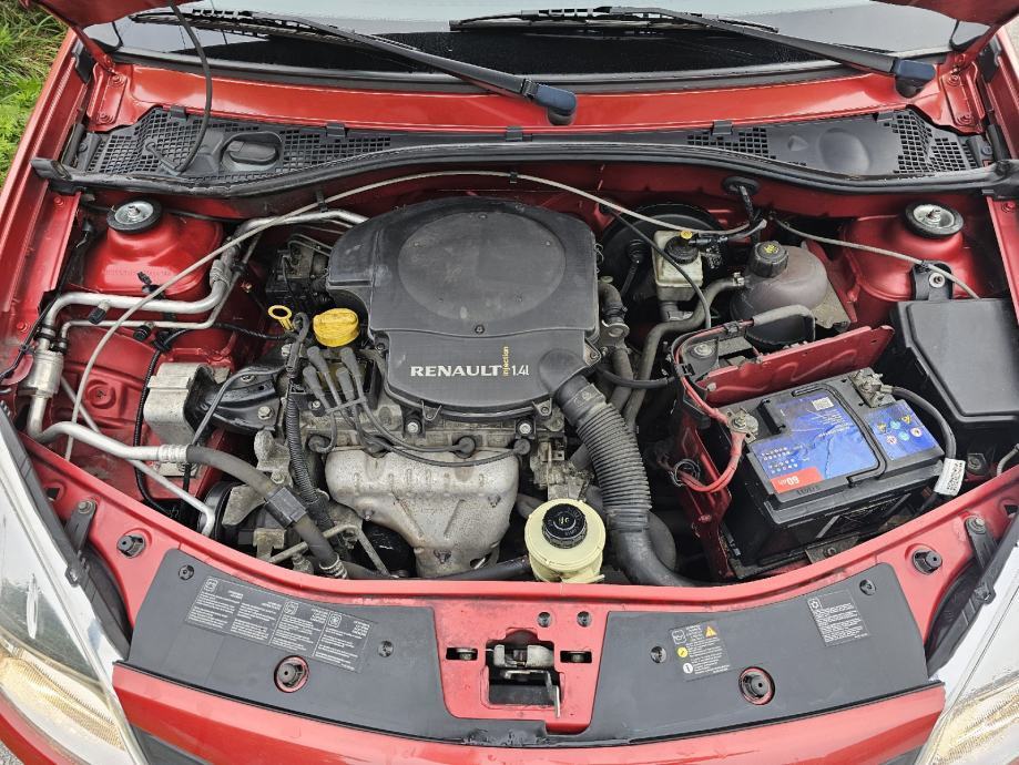 Dacia Sandero 1,4, fotografija 10