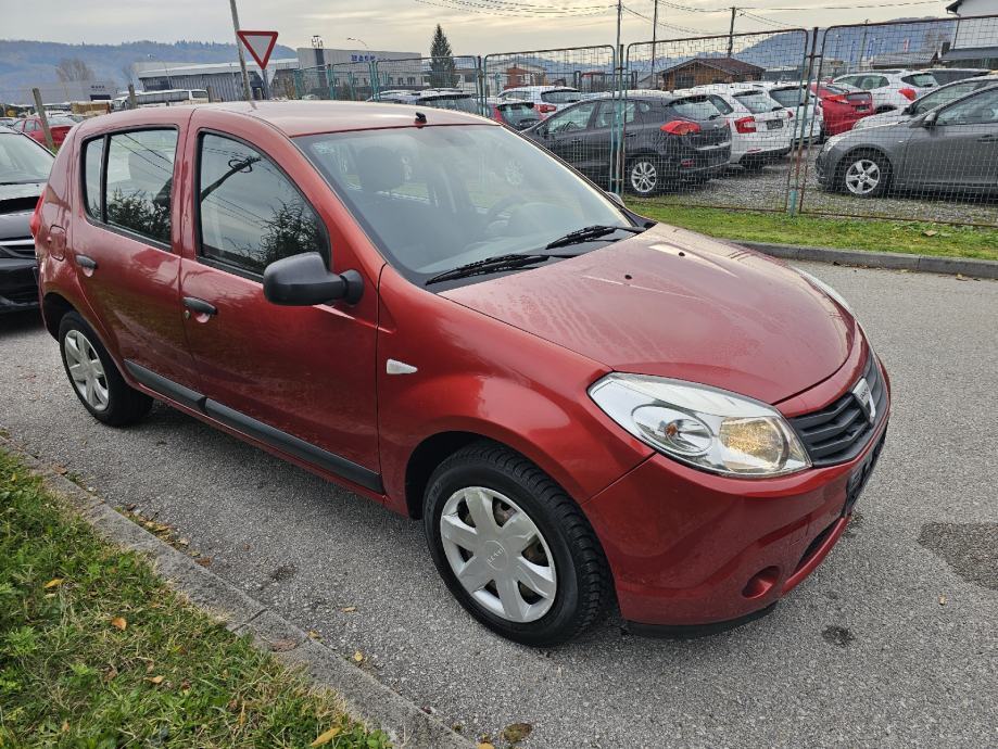 Dacia Sandero 1,4, fotografija 3