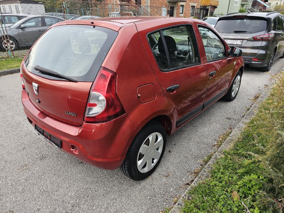 Dacia Sandero 1,4, fotografija 13