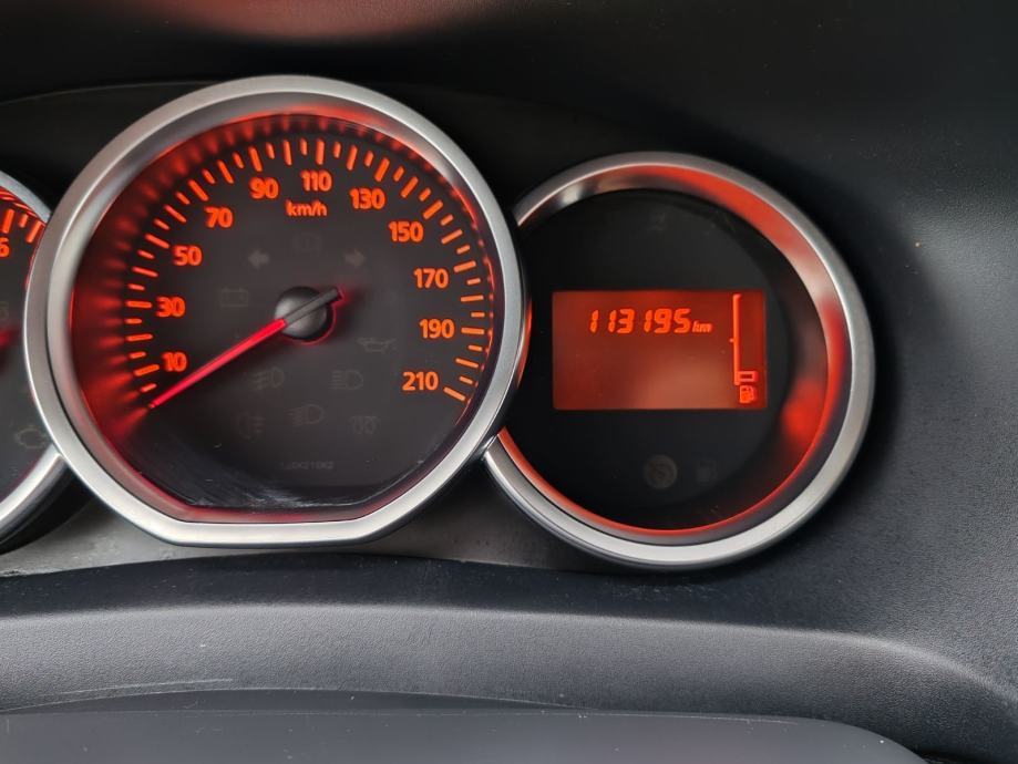 Dacia Sandero 1,5 dCi,2018 GOD,113000 KM,KLIMA,KARTICE, fotografija 15
