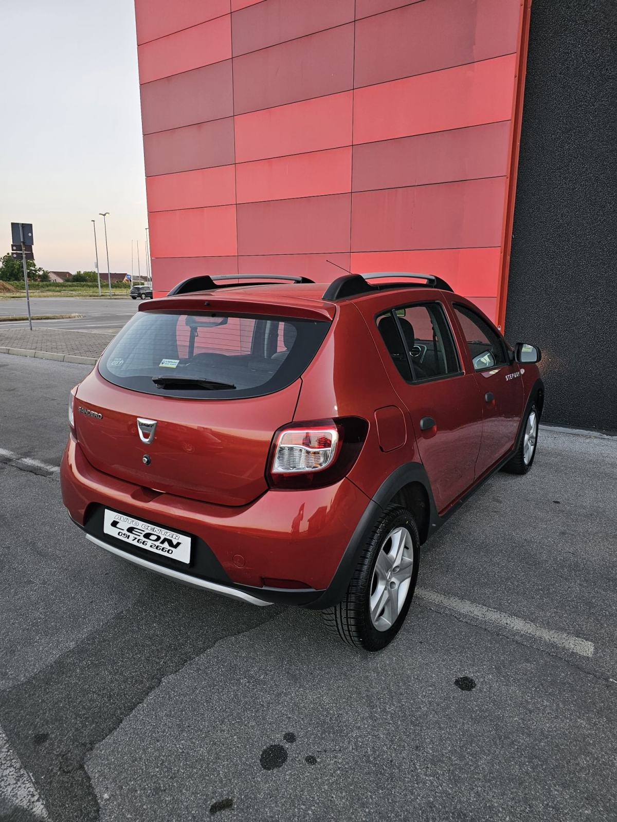 Dacia Sandero 1,5 dCi 90 S&S ,2016 g. 167000 km, fotografija 7